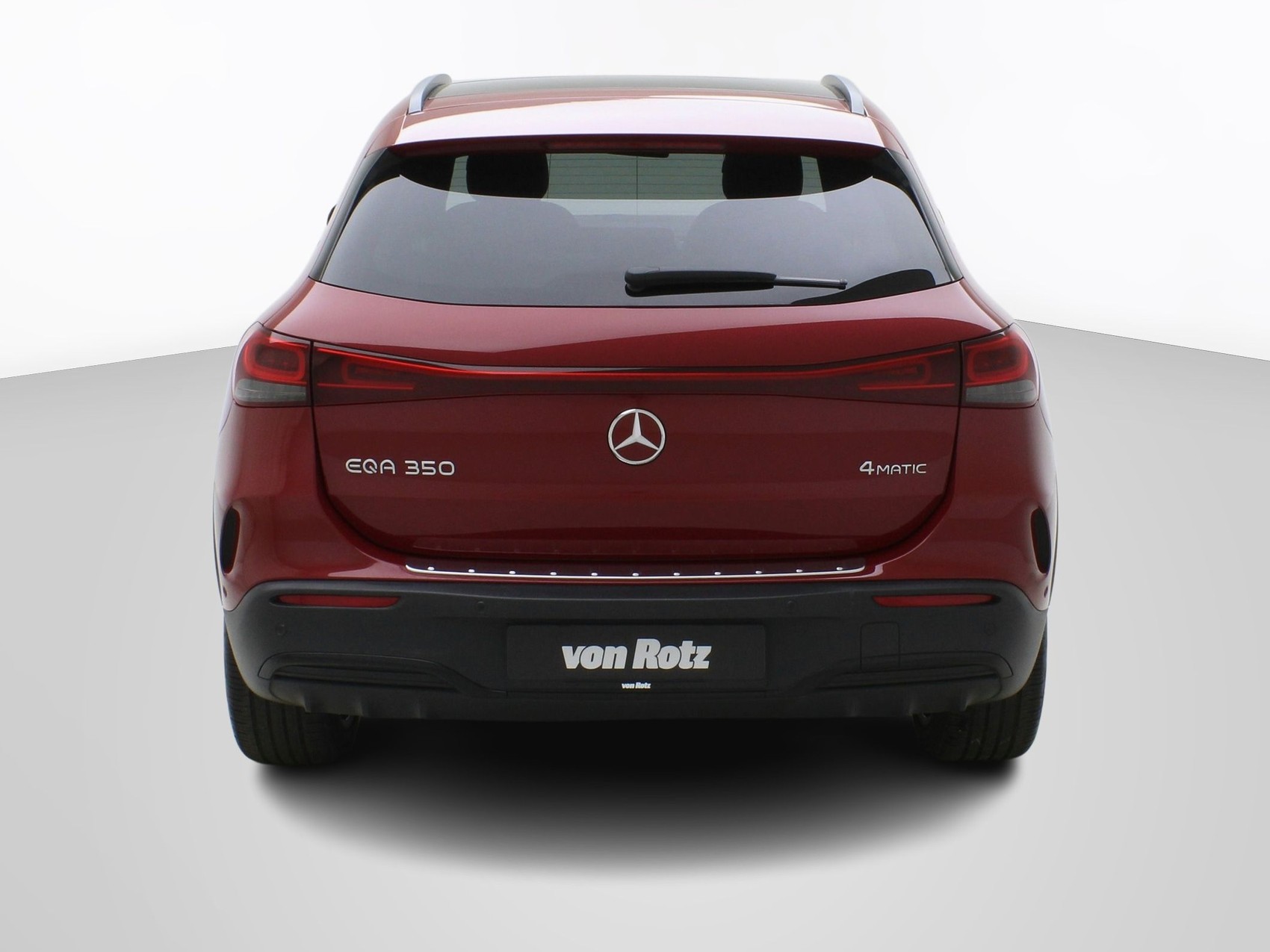 MERCEDES-BENZ EQA 350 Swiss Star AMG Line 4matic-image-2