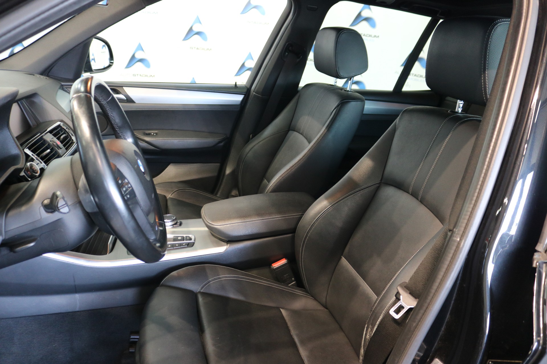 BMW X3 xDrive 28i xLine Steptronic-image-40