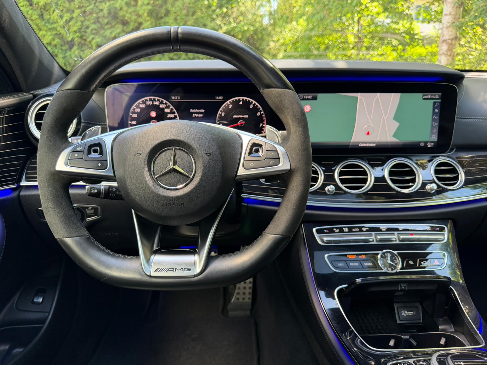 MERCEDES-BENZ E 43 AMG 4 Matic 9G-Tronic-image-22