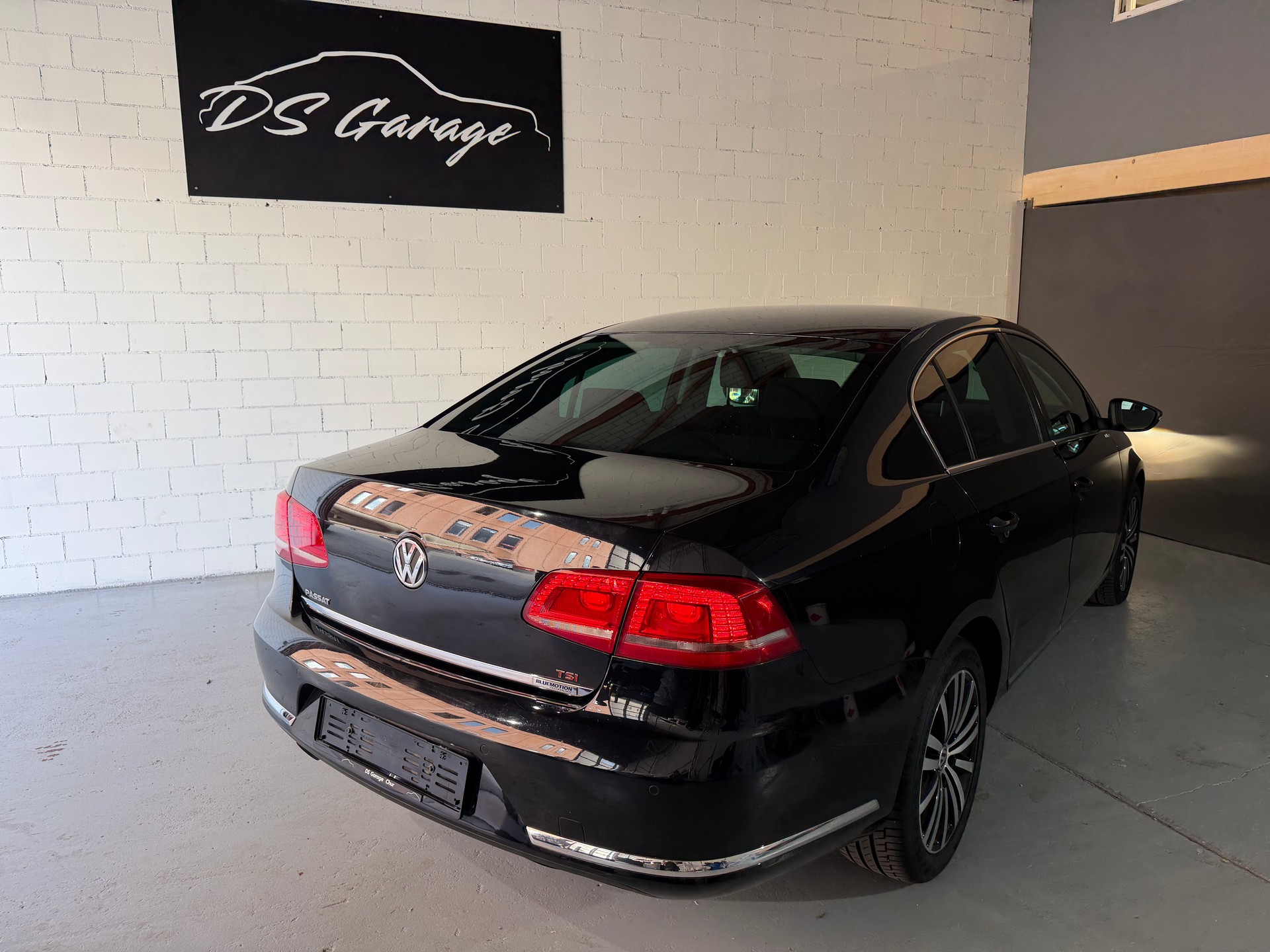 VW Passat 1.4 TSI BlueMotion Technology Cup-image-4