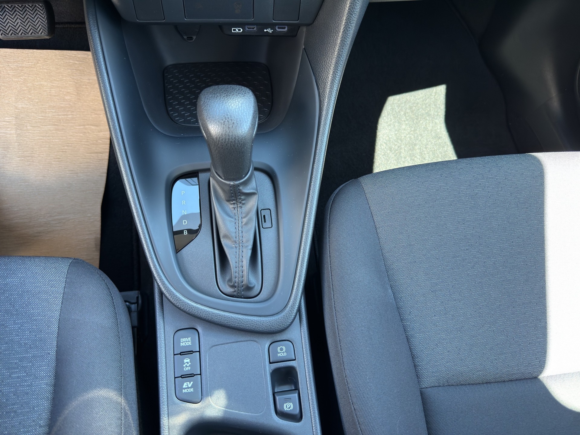 MAZDA 2 Hybrid Prime-line-image-13