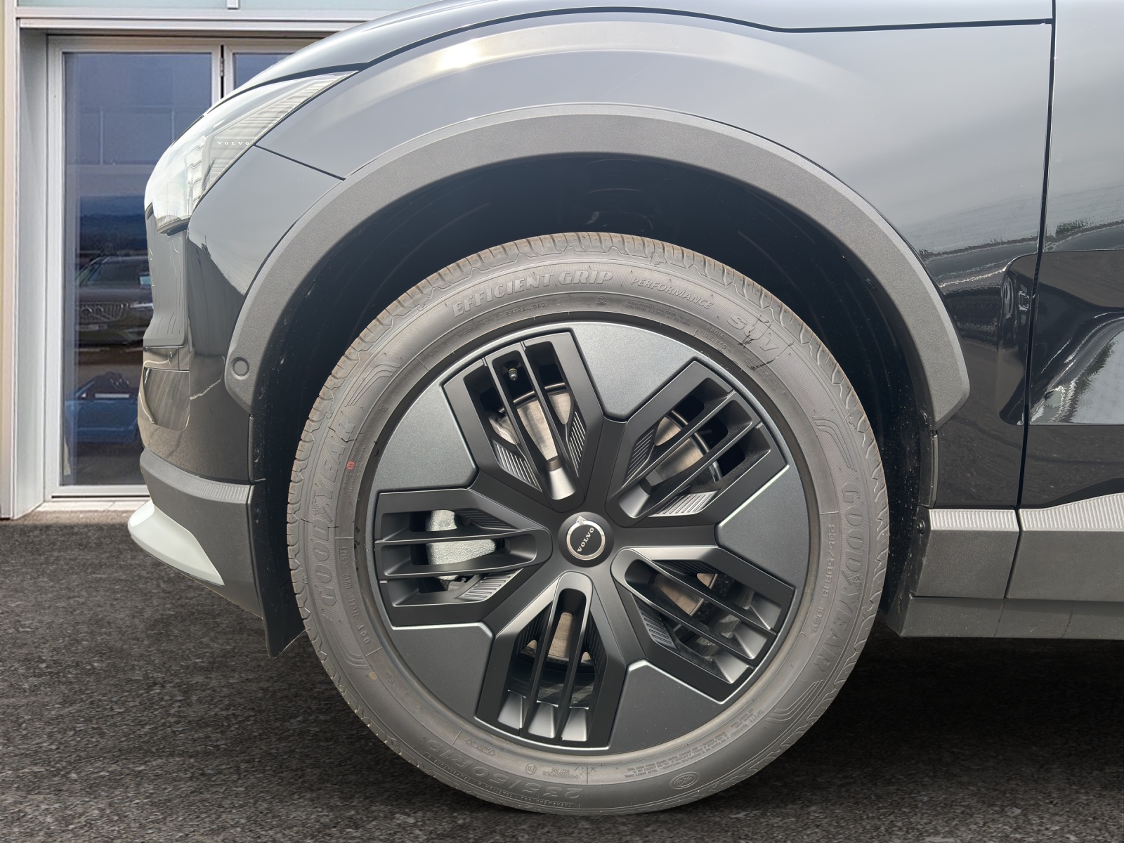 VOLVO EX30 CC E60 Twin Performance AWD-image-17