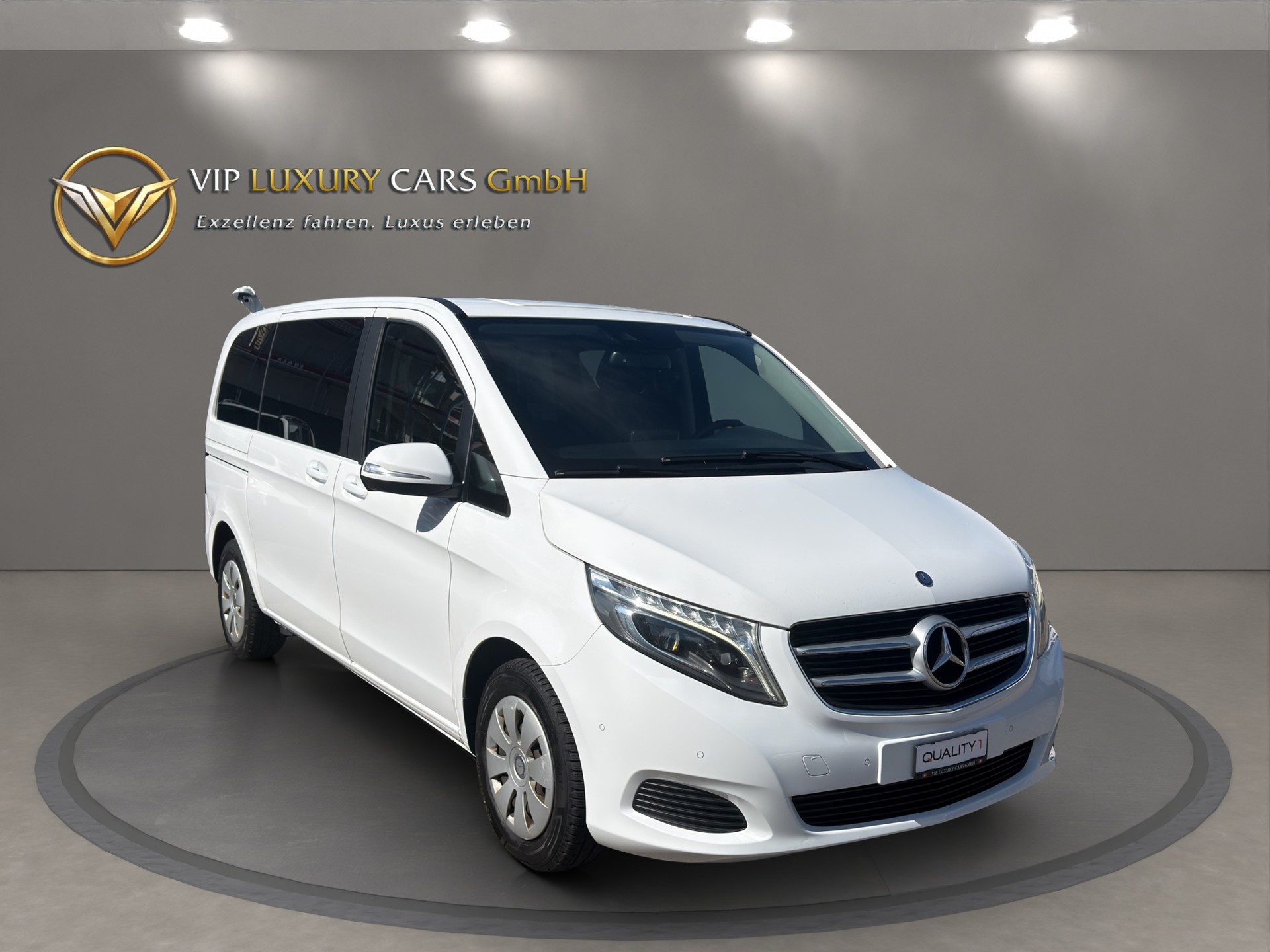 MERCEDES-BENZ V 220 d Avantgarde kompakt 7G-Tronic 6 Plätze-image-3