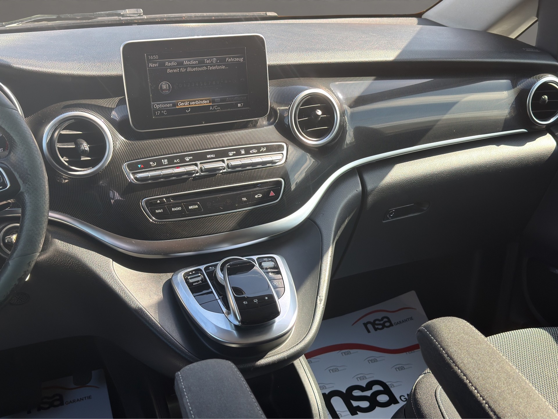 MERCEDES-BENZ V 220 d Avantgarde kompakt 7G-Tronic 6 Plätze-image-10