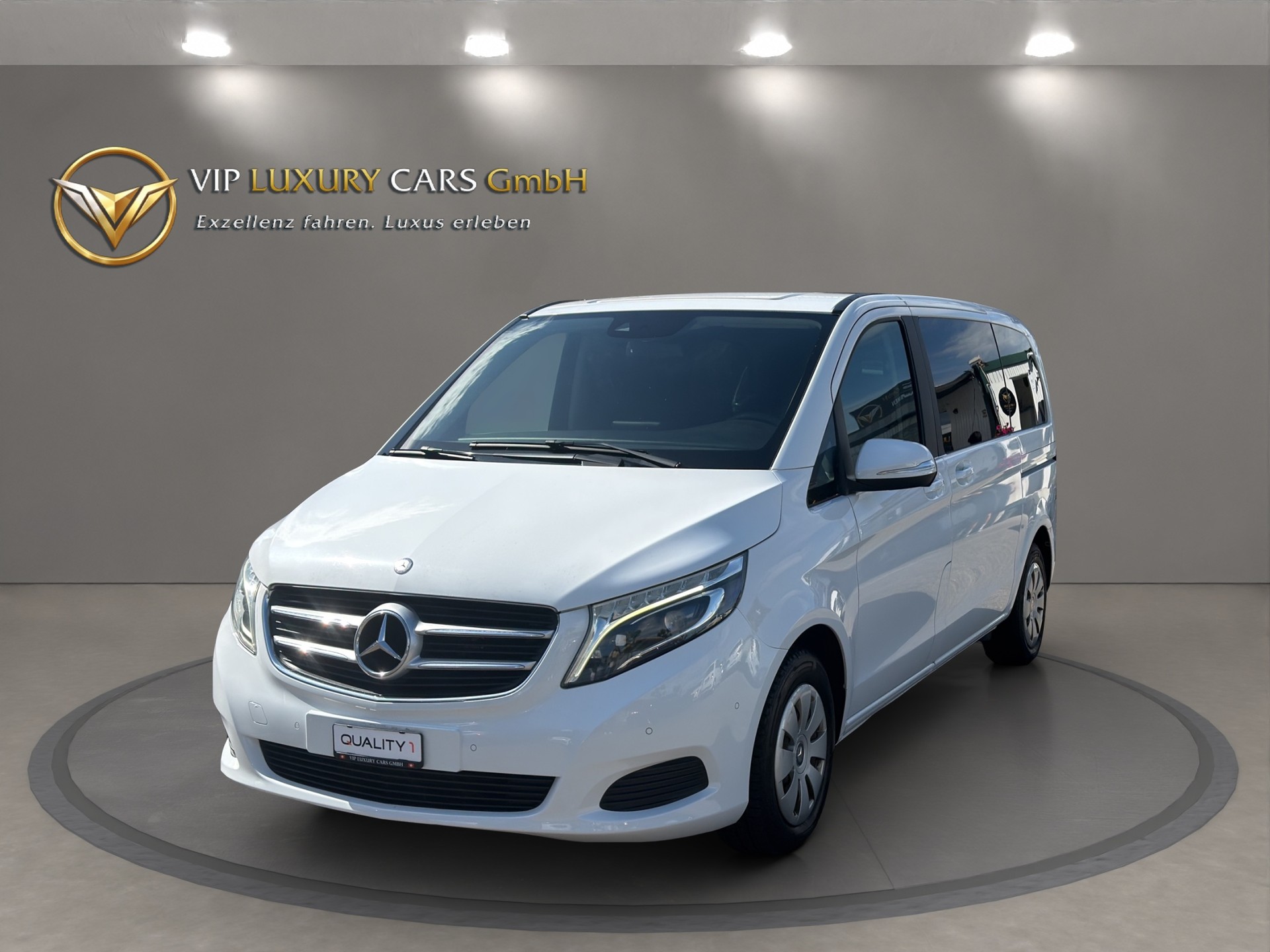 MERCEDES-BENZ V 220 d Avantgarde kompakt 7G-Tronic 6 Plätze-image-1