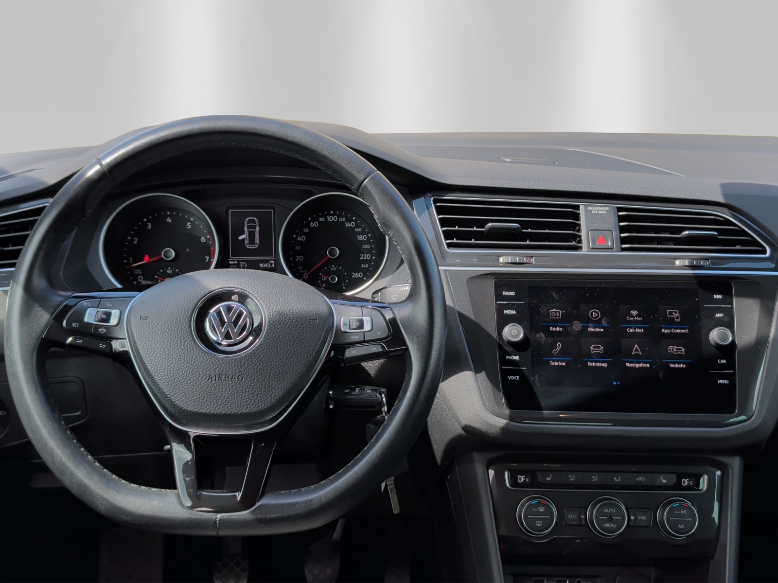 VW Tiguan 1.5TSI Evo Trendline-image-9