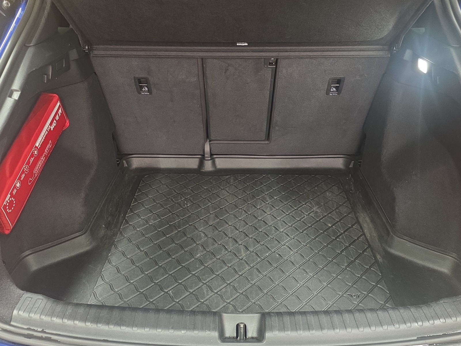 AUDI Q4 e-tron 50 quattro-image-13