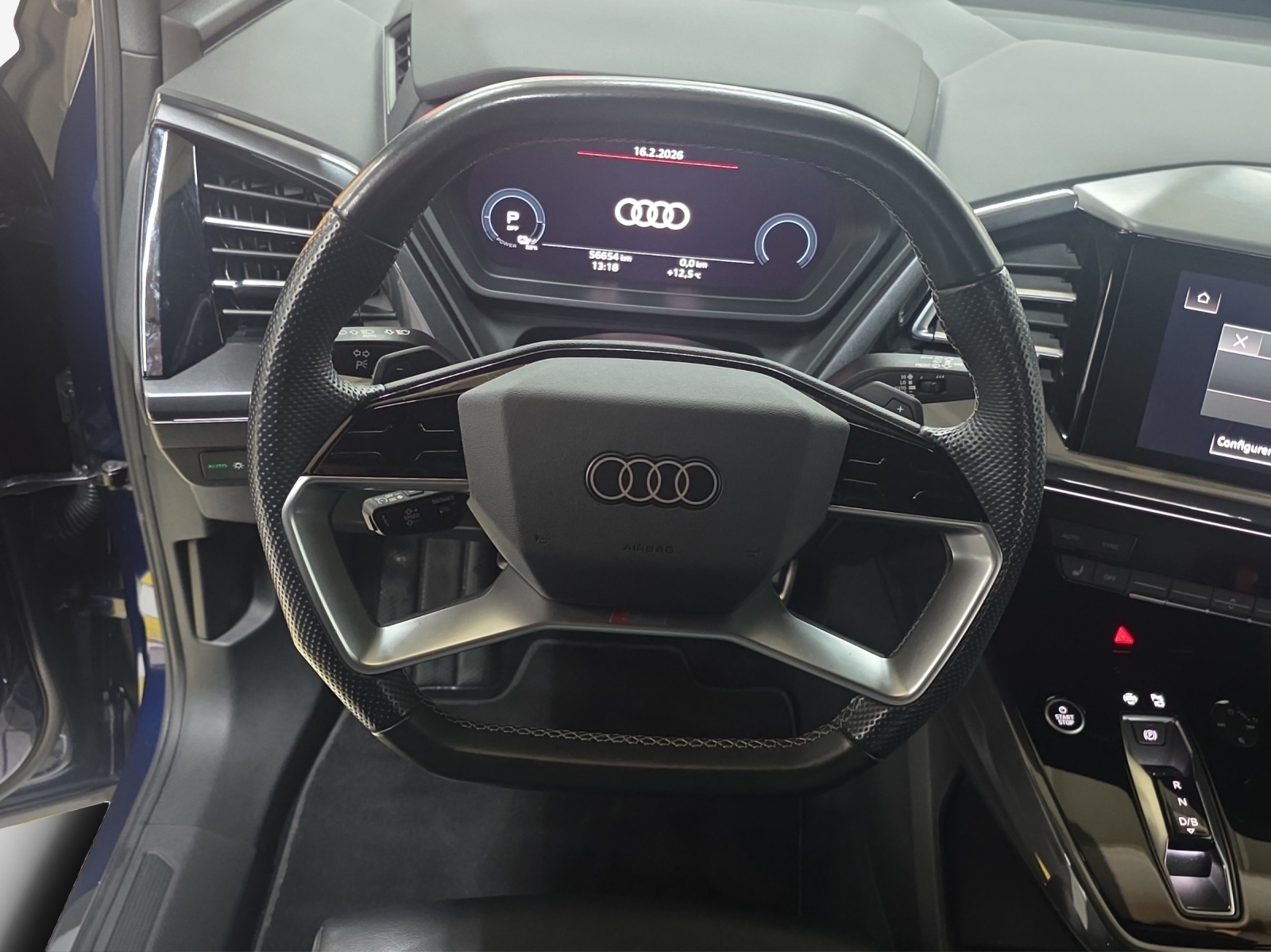AUDI Q4 e-tron 50 quattro-image-10
