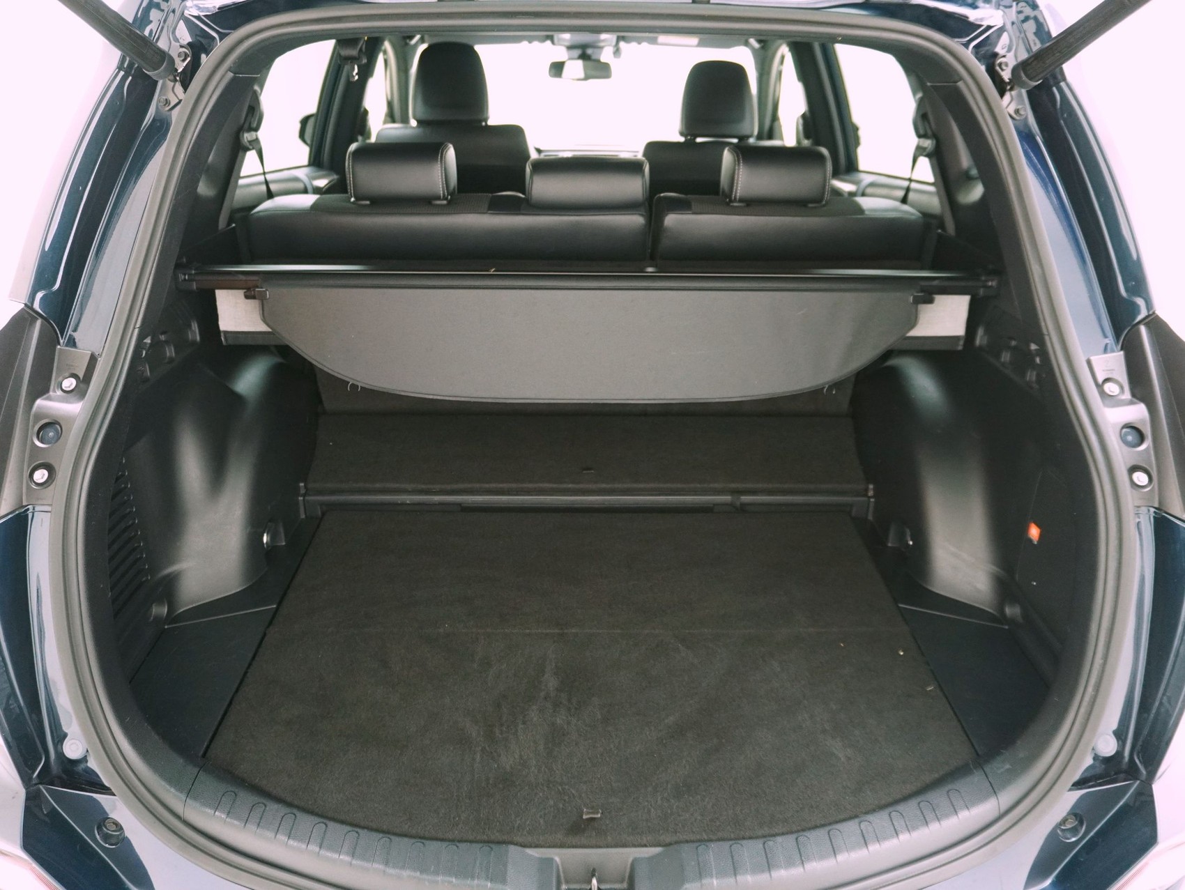 TOYOTA RAV4 2.5 HSD Sapphire-image-11