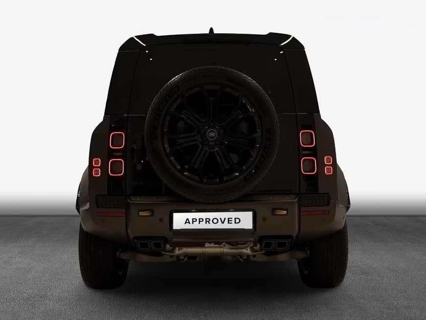 LAND ROVER Defender 110 635 V8 4.4 Octa AT8-image-4