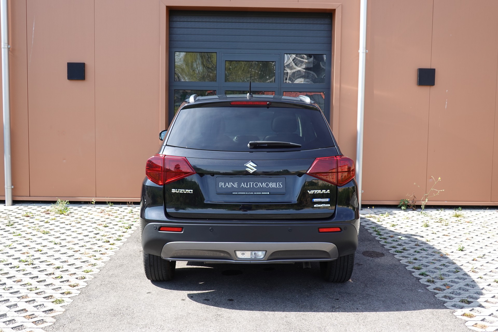 SUZUKI Vitara 1.4 Boosterjet Generation Top Hybrid - "Toit Ouvrant * 8 Roues Complètes * Clim. Auto-image-8