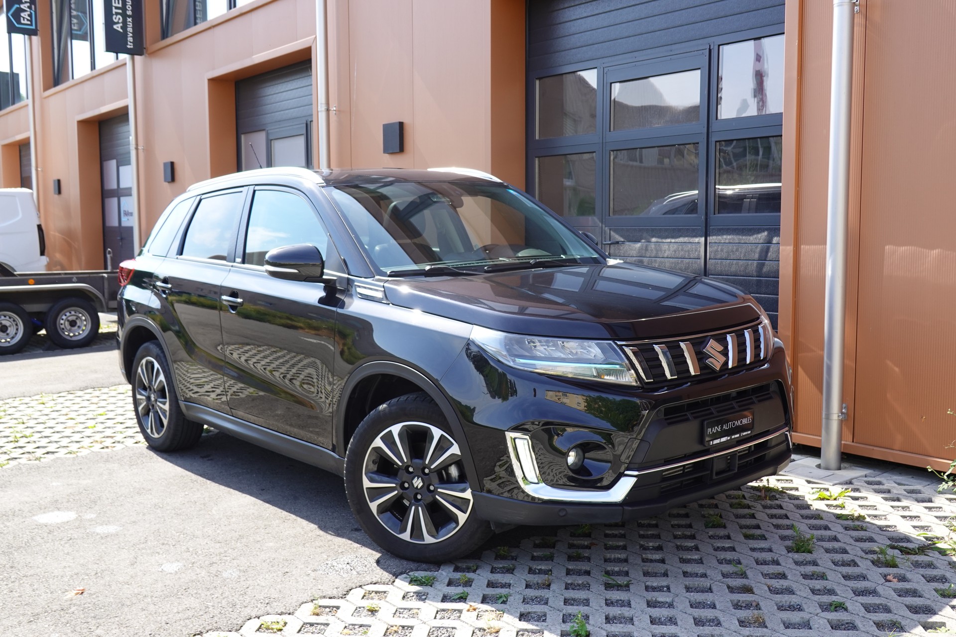 SUZUKI Vitara 1.4 Boosterjet Generation Top Hybrid - "Toit Ouvrant * 8 Roues Complètes * Clim. Auto-image-5