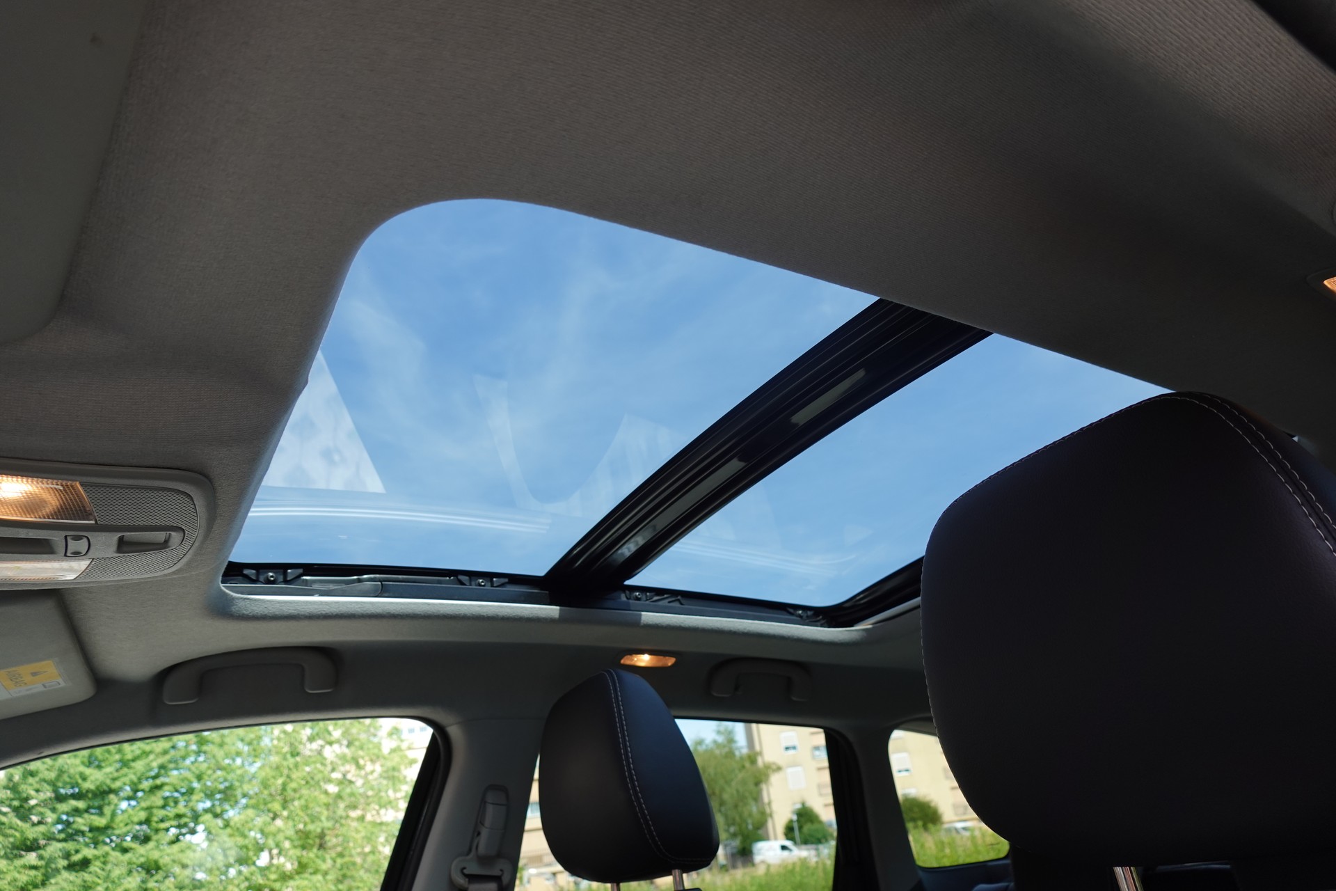 SUZUKI Vitara 1.4 Boosterjet Generation Top Hybrid - "Toit Ouvrant * 8 Roues Complètes * Clim. Auto-image-23
