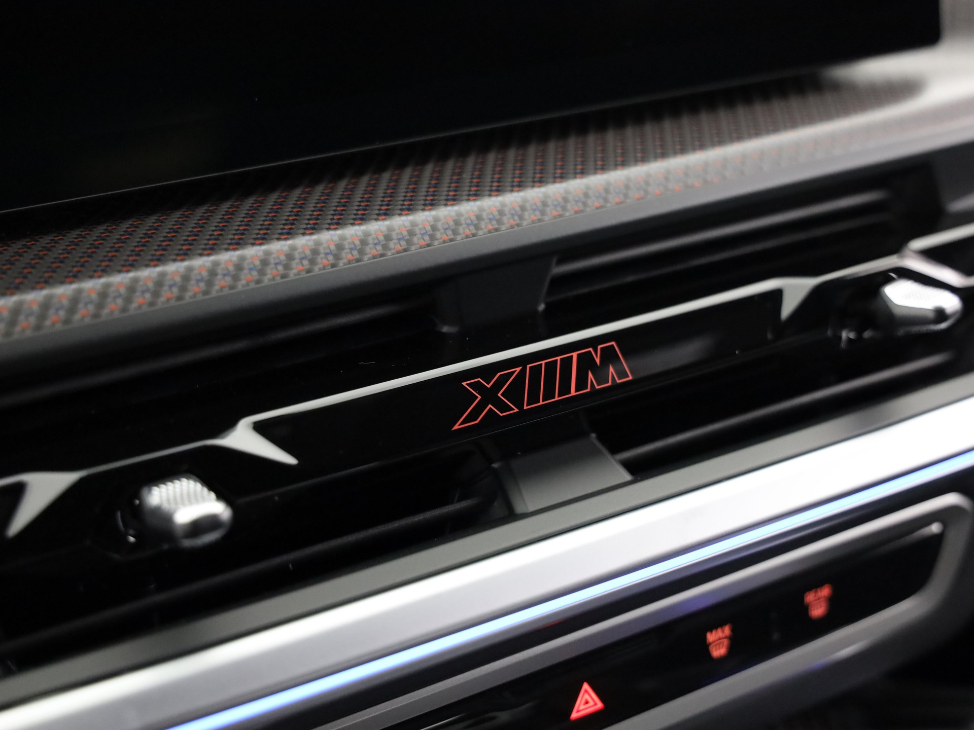 BMW XM Label Plug-in Hybrid-image-15