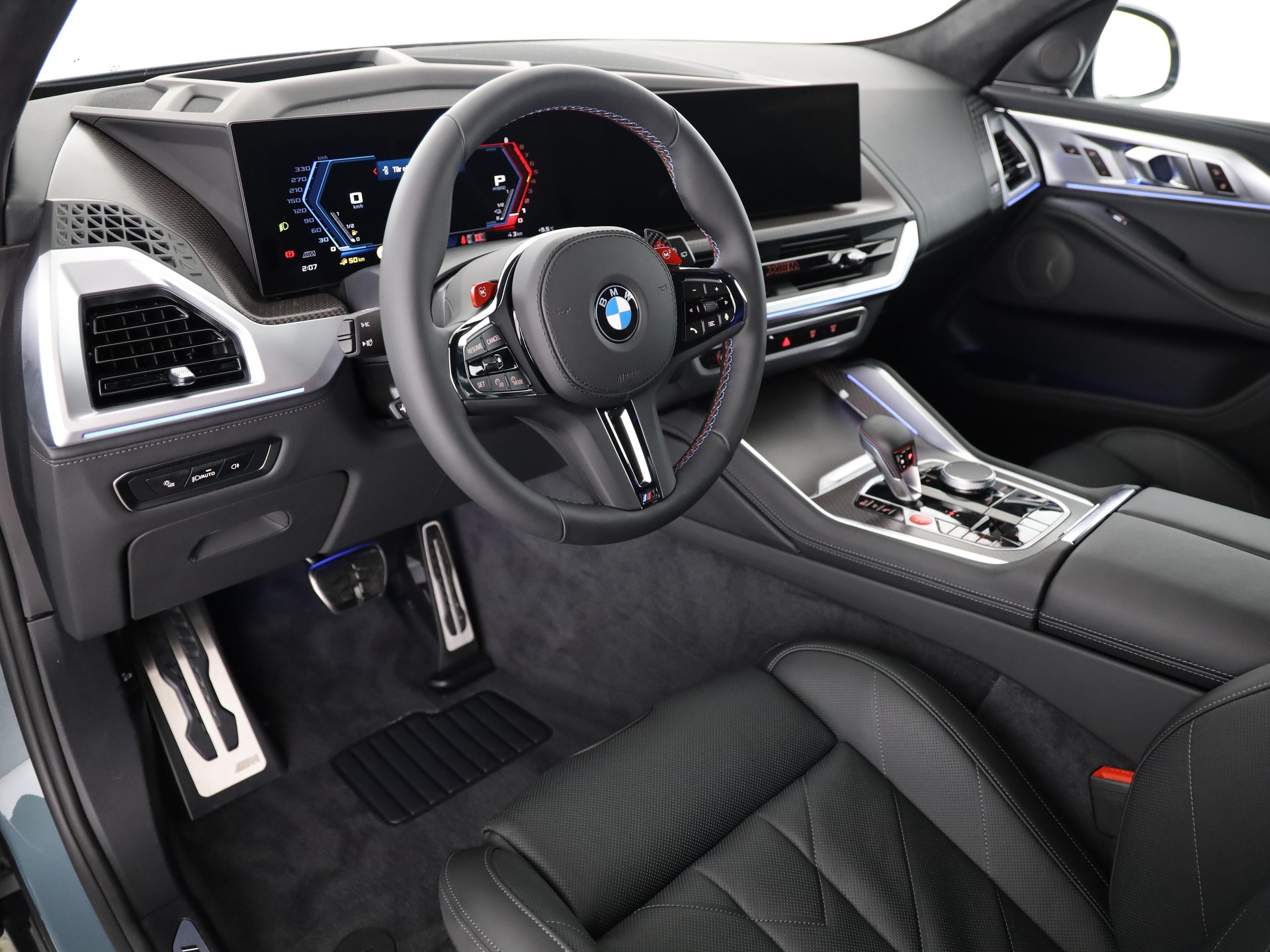 BMW XM Label Plug-in Hybrid-image-11