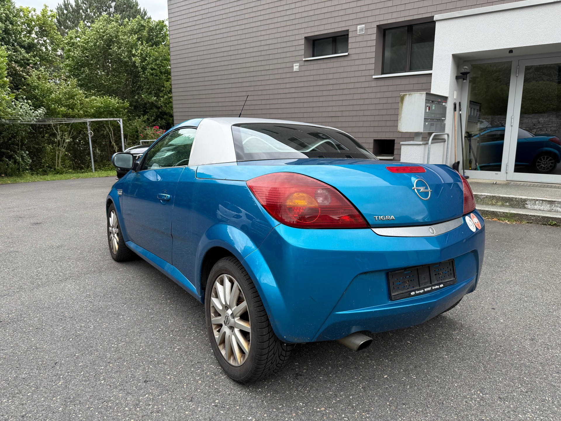 OPEL Tigra 1.8 Sport-image-2