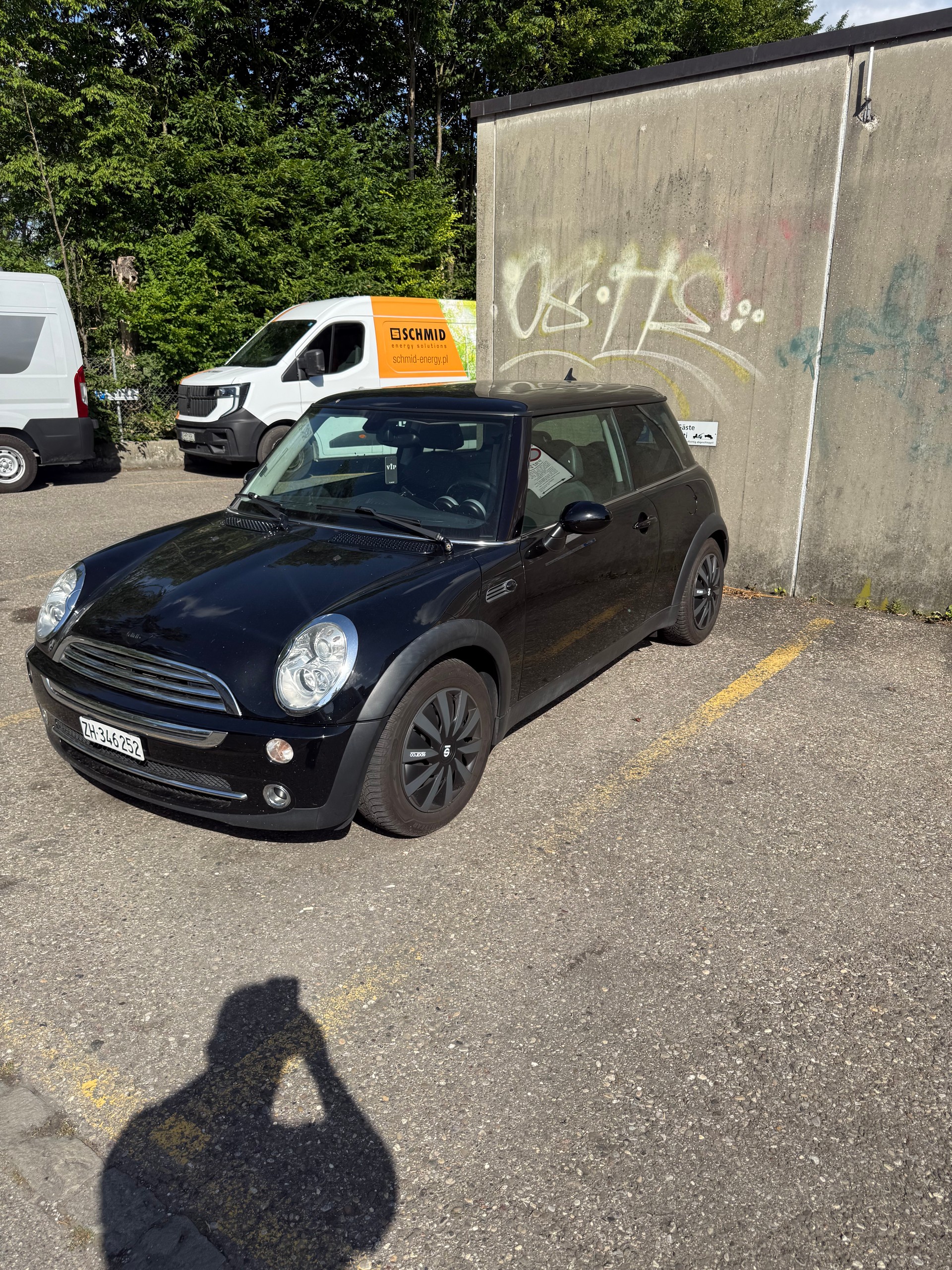 MINI 1.6i Cooper-image-1