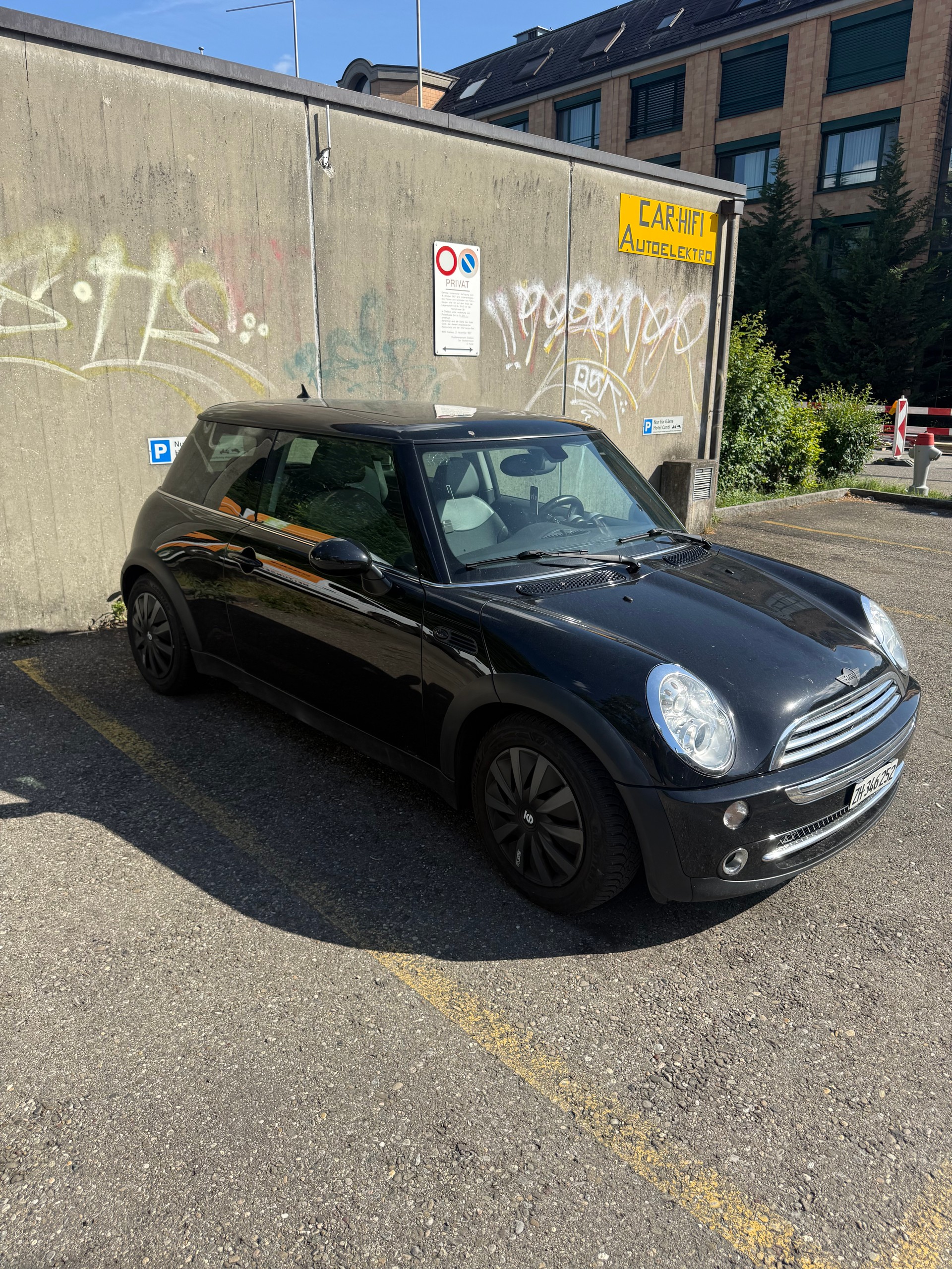 MINI 1.6i Cooper-image-0