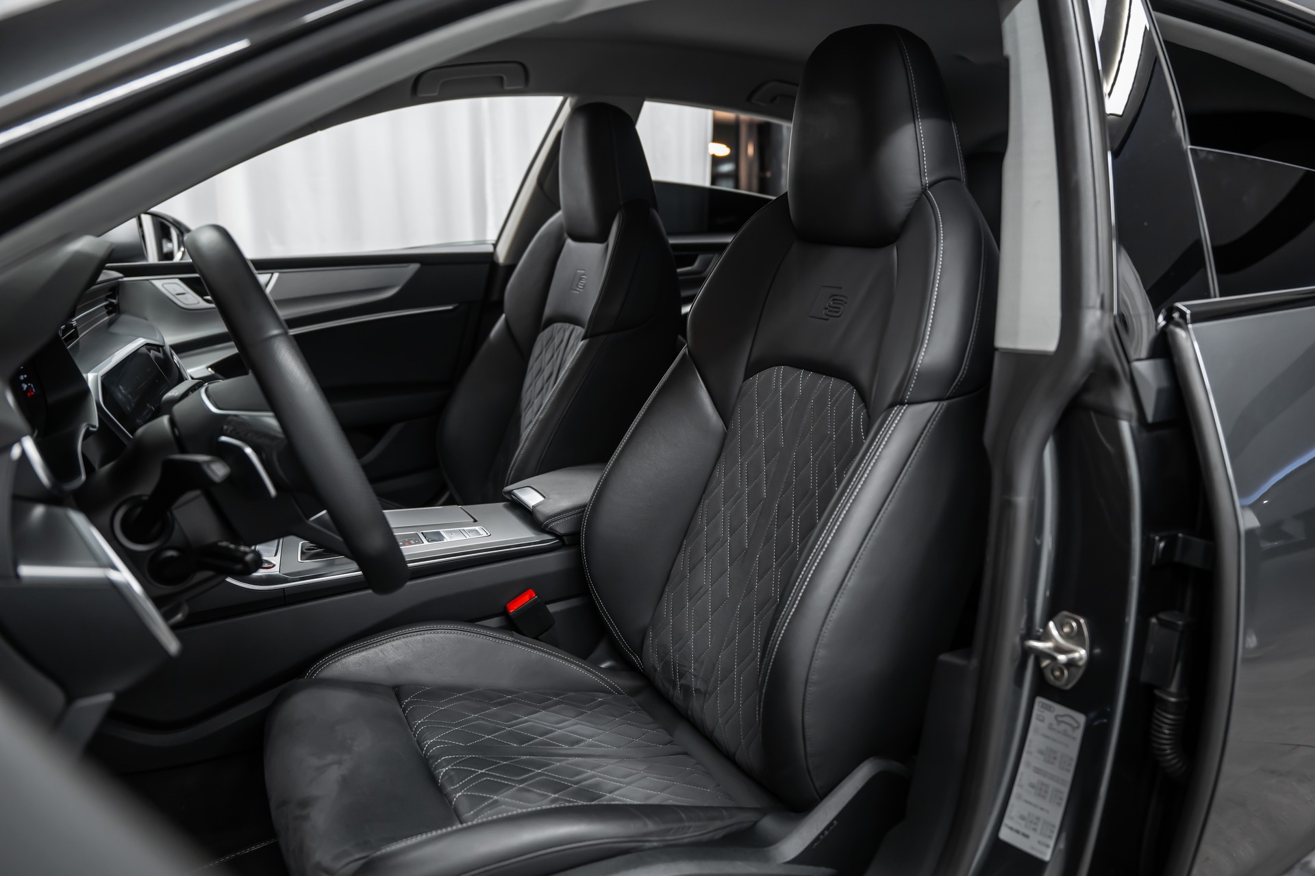 AUDI S7 Sportback TDI quattro S-tronic *Facelift*Daytona-Grau*Fahrassist*21"RS*-image-11