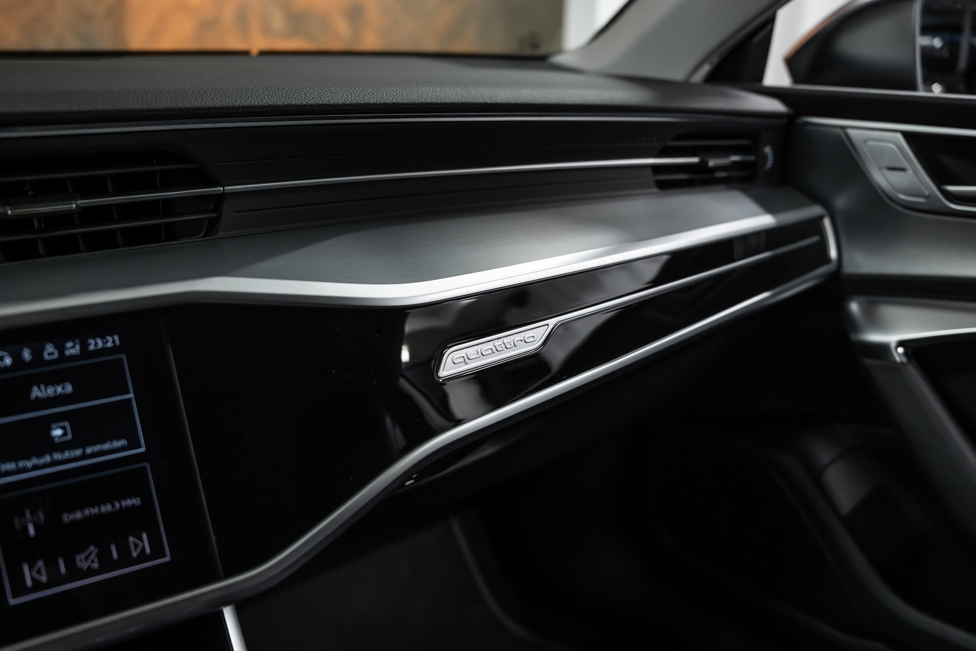 AUDI S7 Sportback TDI quattro S-tronic *Facelift*Daytona-Grau*Fahrassist*21"RS*-image-25