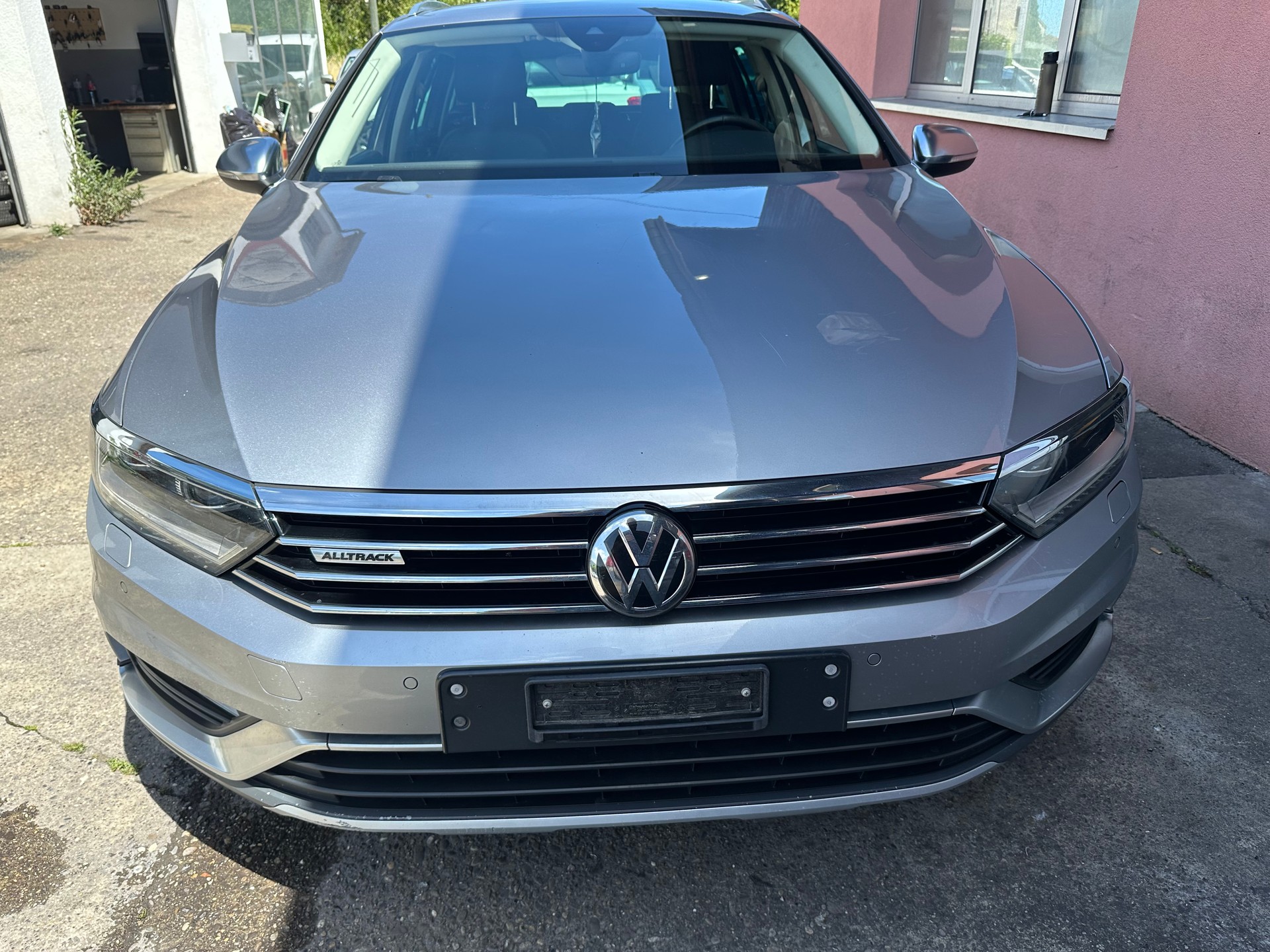 VW Passat Alltrack 2.0 TDI BMT 4Motion DSG-image-0