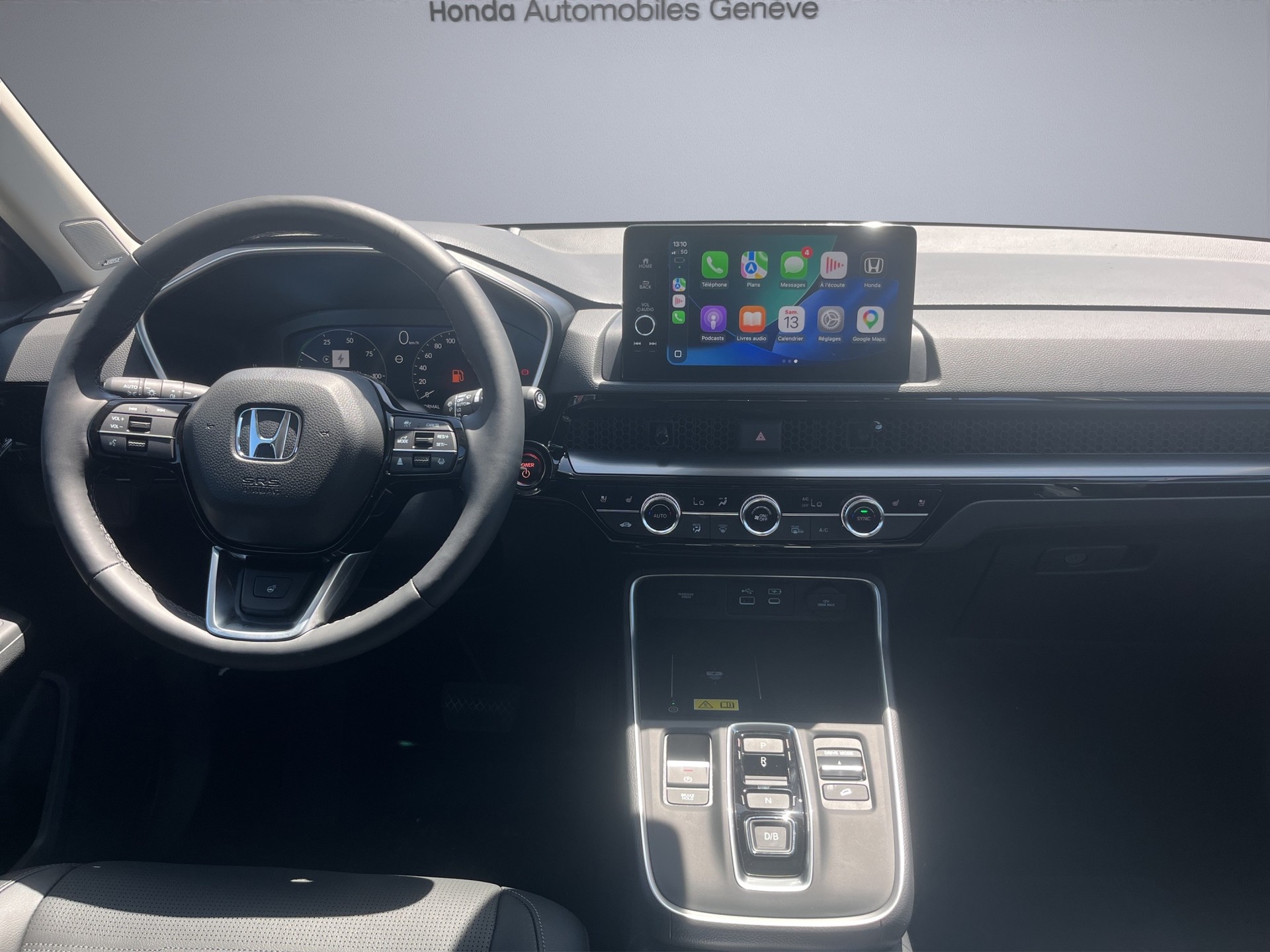 HONDA CR-V 2.0 i-MMD Advance 4WD-image-8