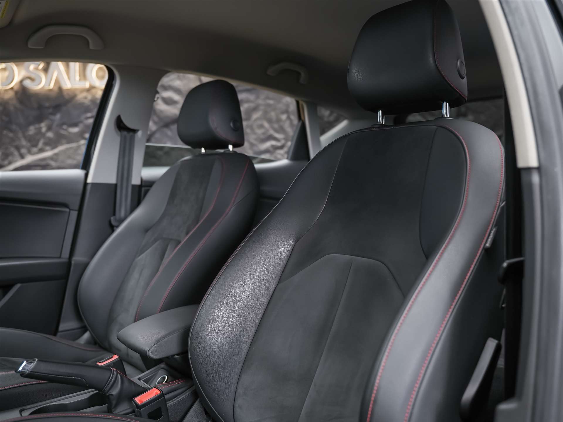 SEAT Leon 1.8 TSI FR *Sitzheizung*Einparkhilfe*-image-9