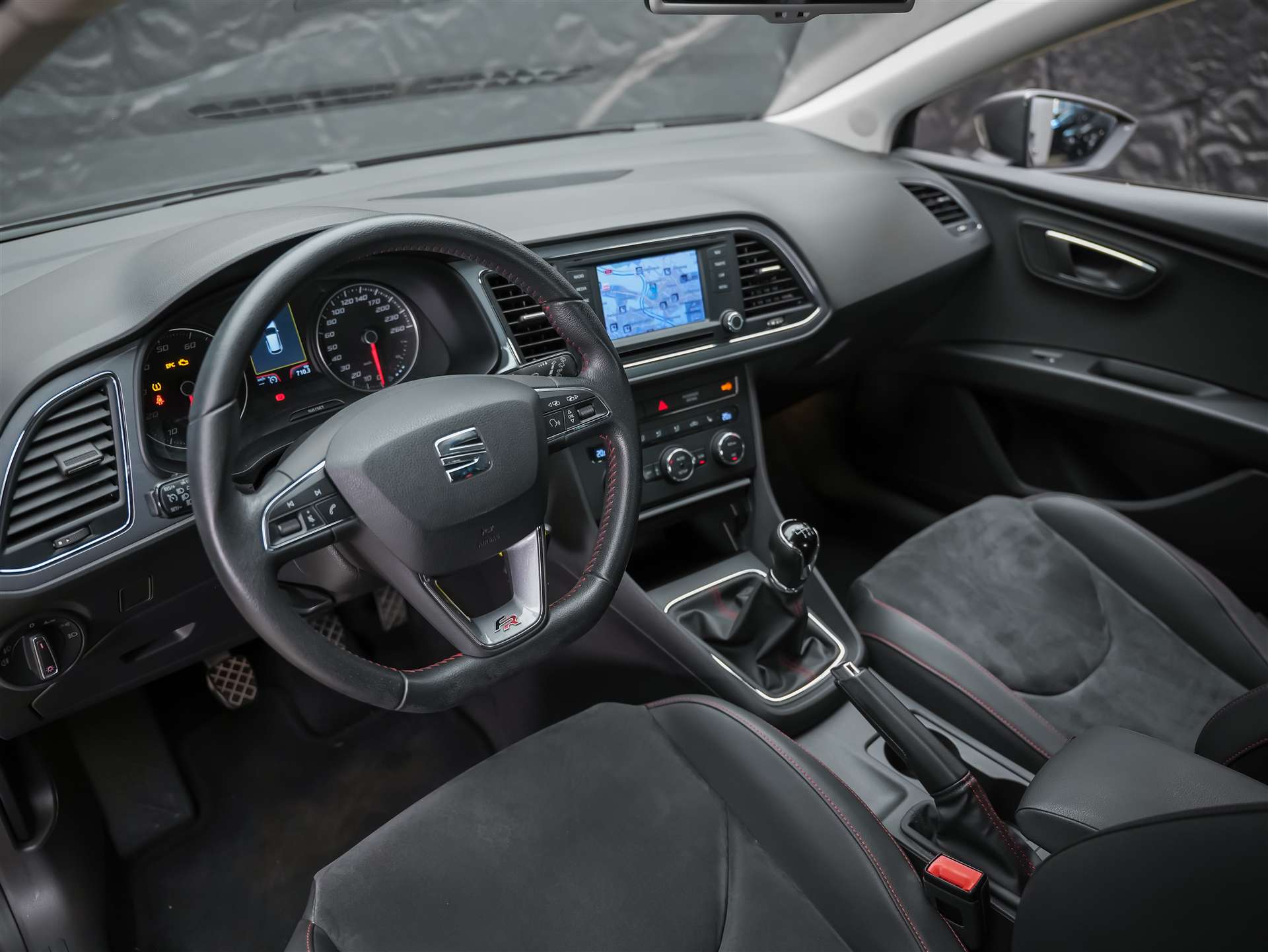 SEAT Leon 1.8 TSI FR *Sitzheizung*Einparkhilfe*-image-7