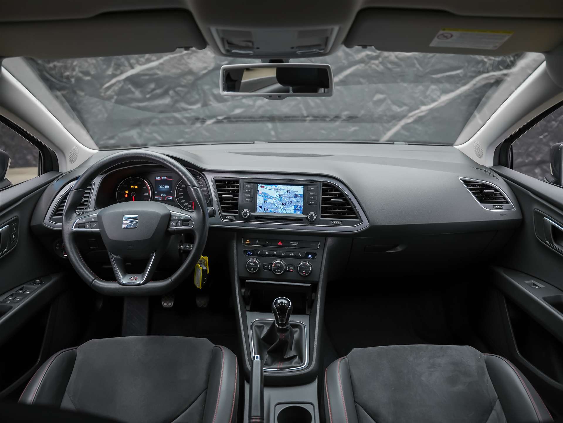 SEAT Leon 1.8 TSI FR *Sitzheizung*Einparkhilfe*-image-15