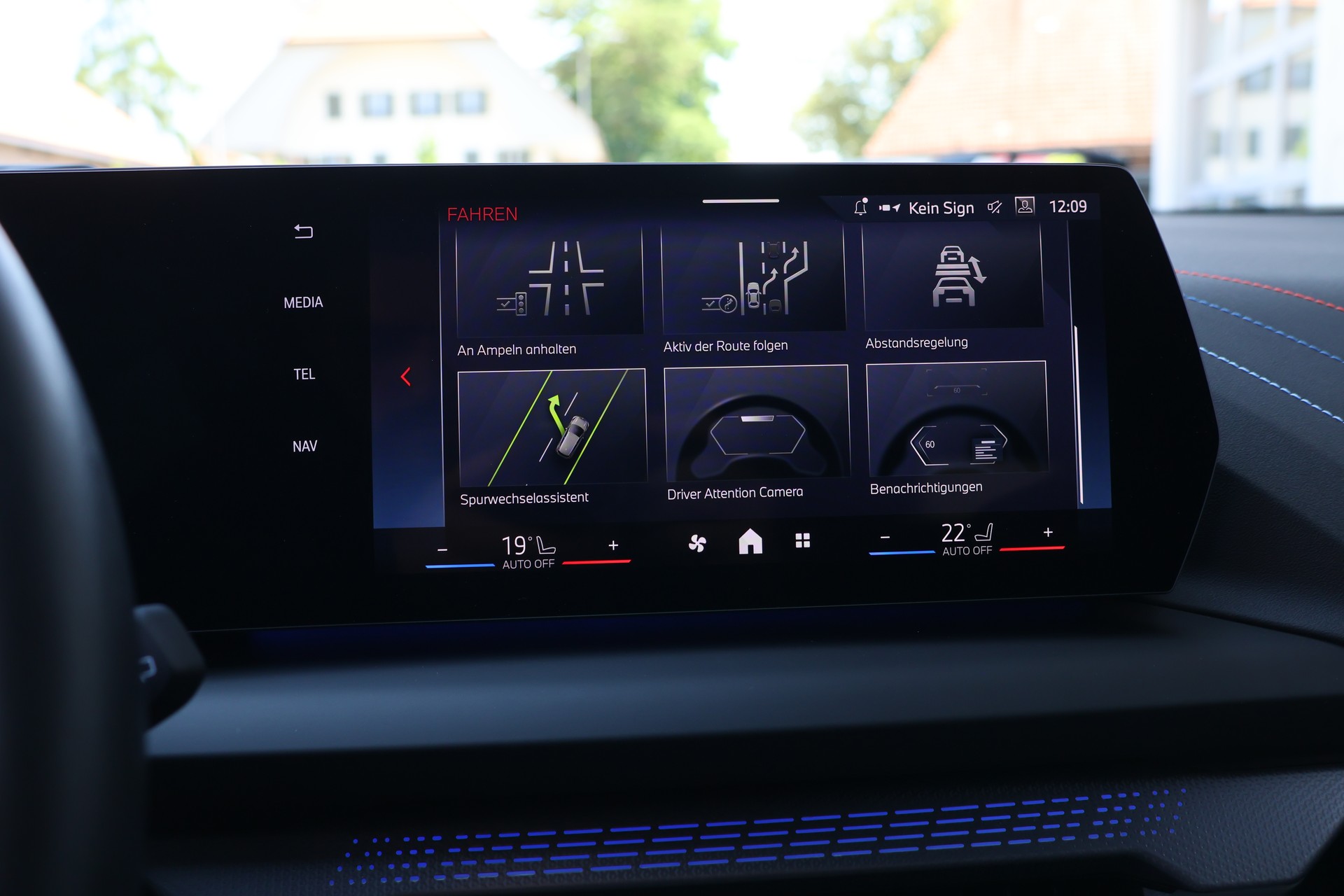 BMW M135 xDrive M Sport Pro (CH)-image-25