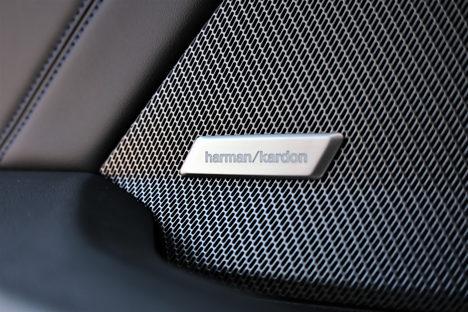 BMW M135 xDrive M Sport Pro (CH)-image-9
