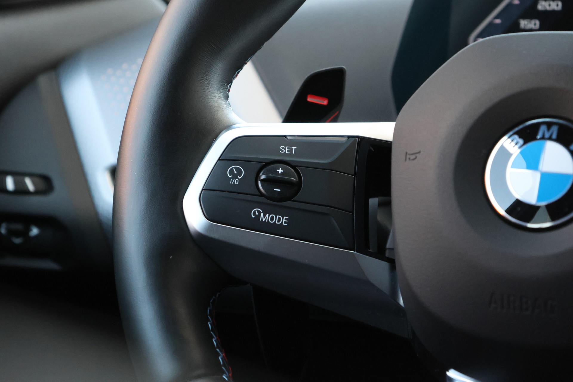 BMW M135 xDrive M Sport Pro (CH)-image-14