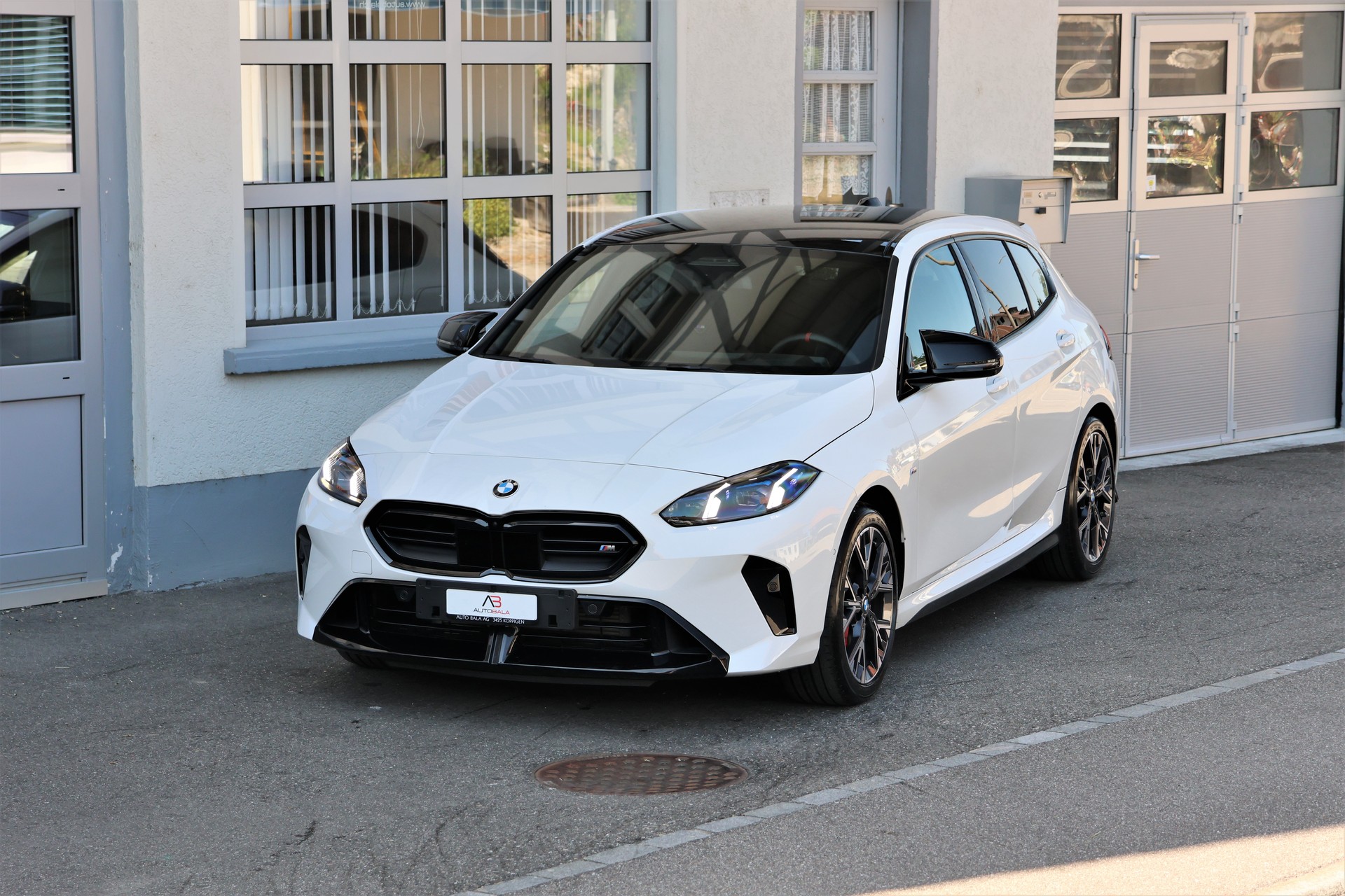 BMW M135 xDrive M Sport Pro (CH)-image-0