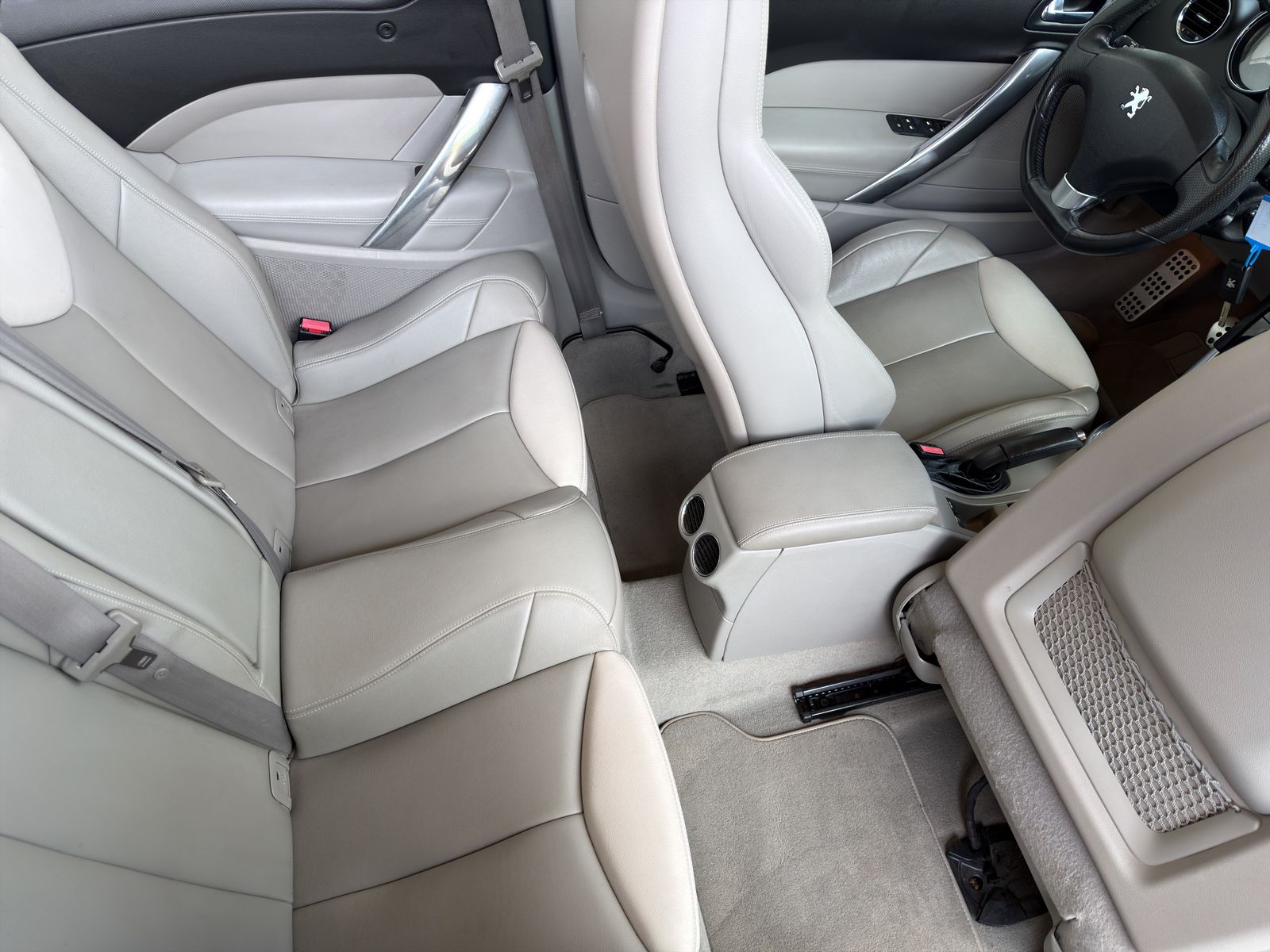 PEUGEOT 308 CC 2.0 HDI Sport Pack Automatic-image-13