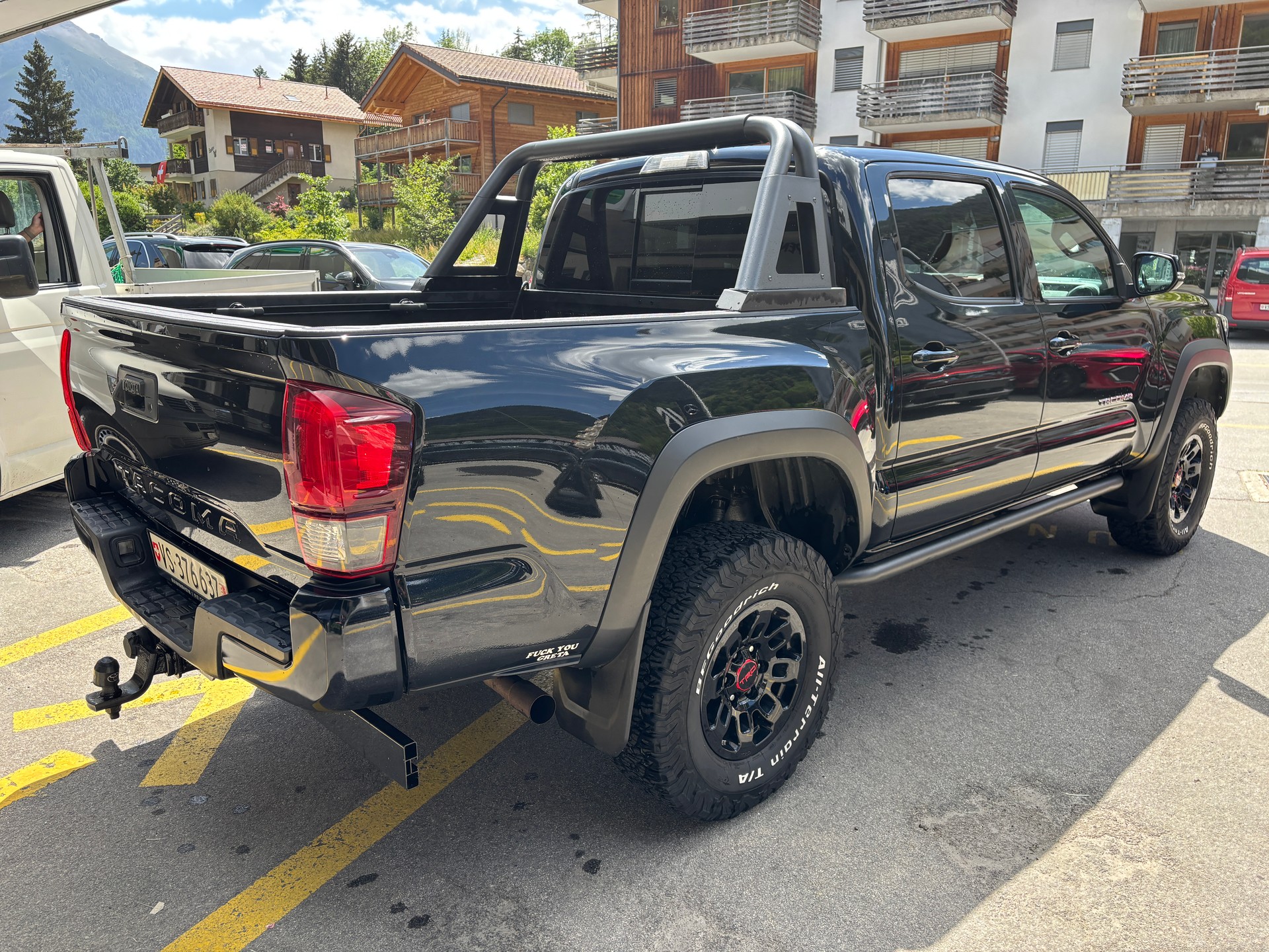TOYOTA Tacoma TRD 4x4-image-2