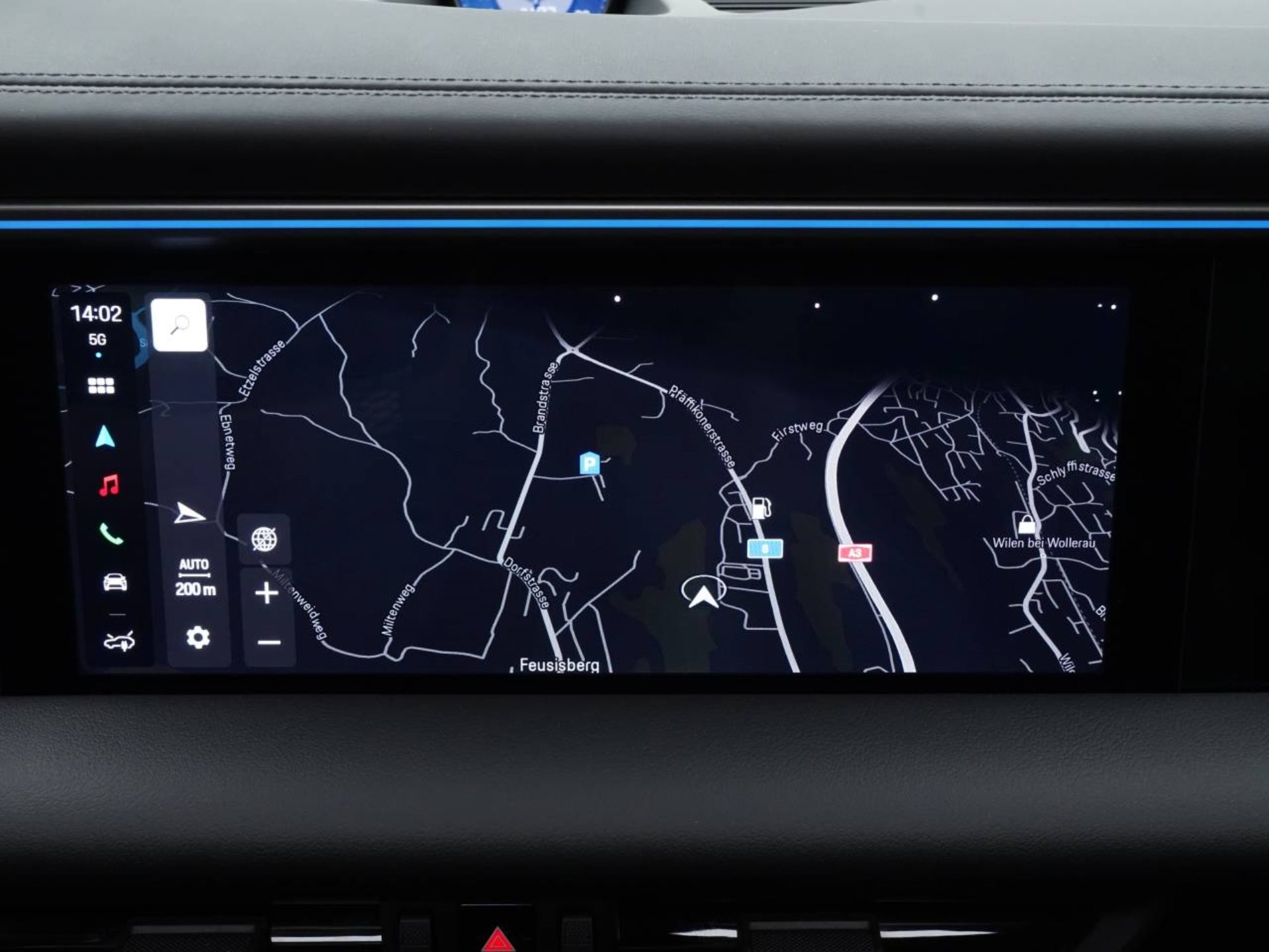 PORSCHE Macan 4S-image-18
