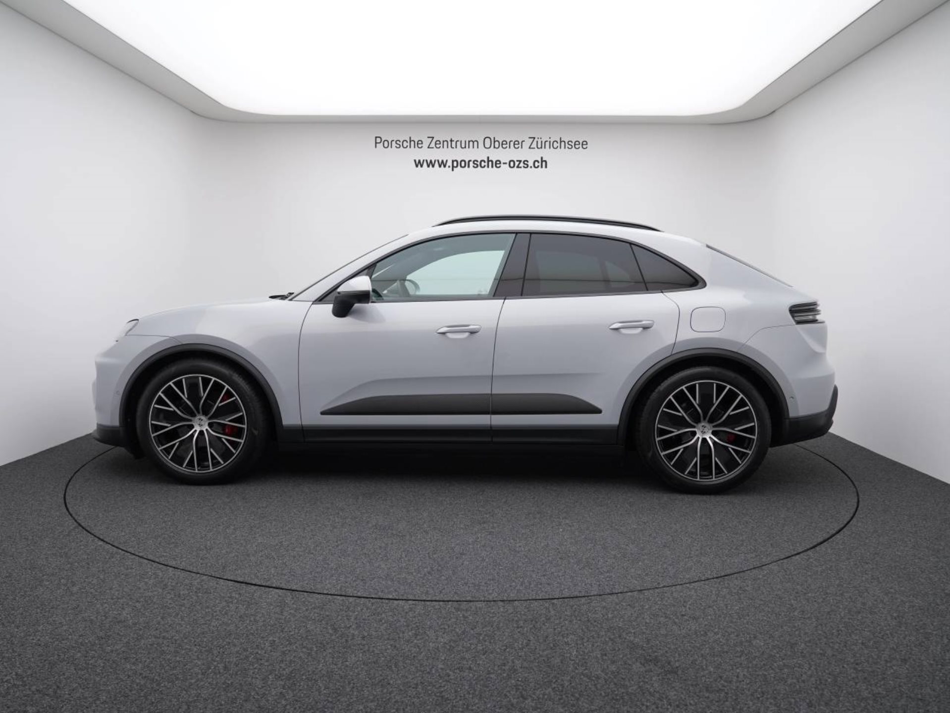 PORSCHE Macan 4S-image-1