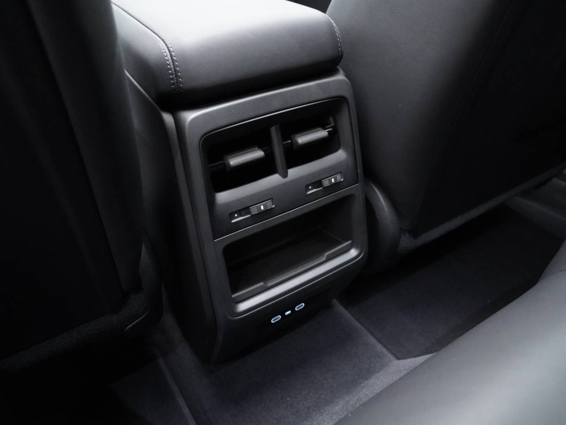 PORSCHE Macan 4S-image-29