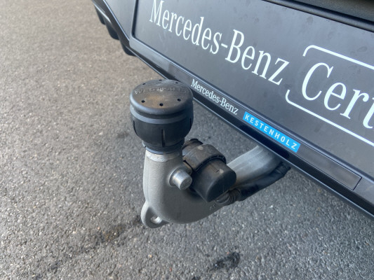 MERCEDES-BENZ EQA 300 4M Swiss Star AMG-image-6