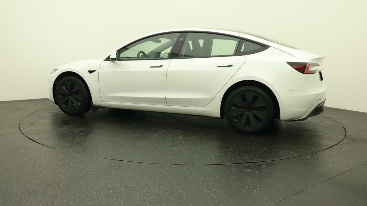 TESLA Model 3 Long Range RWD-image-2