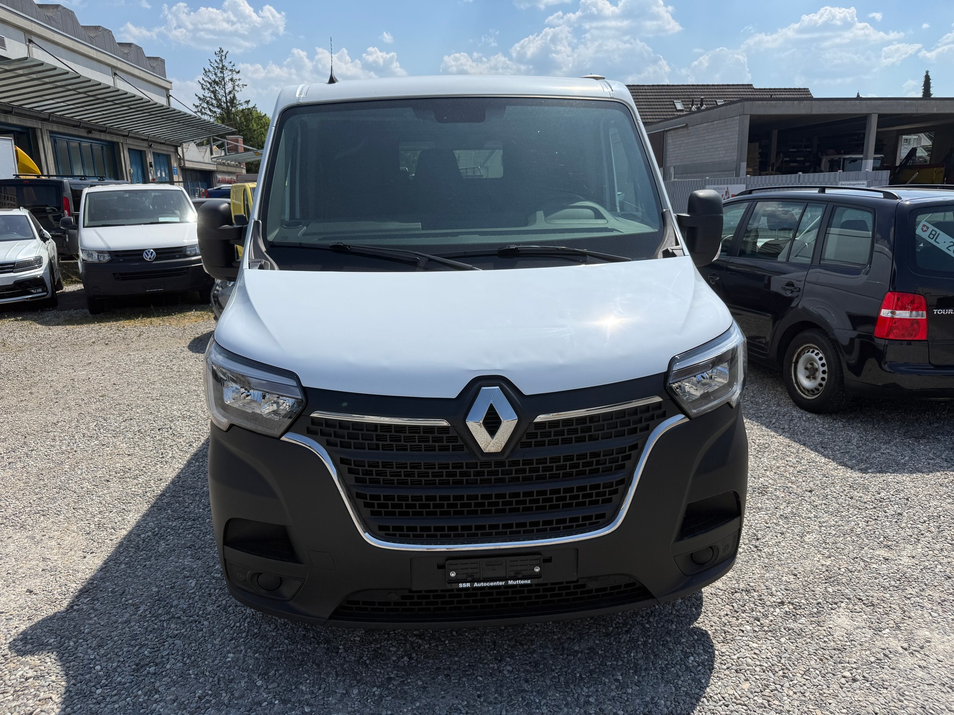 RENAULT Master T33 2.3dCi 135 L1H1-image-2