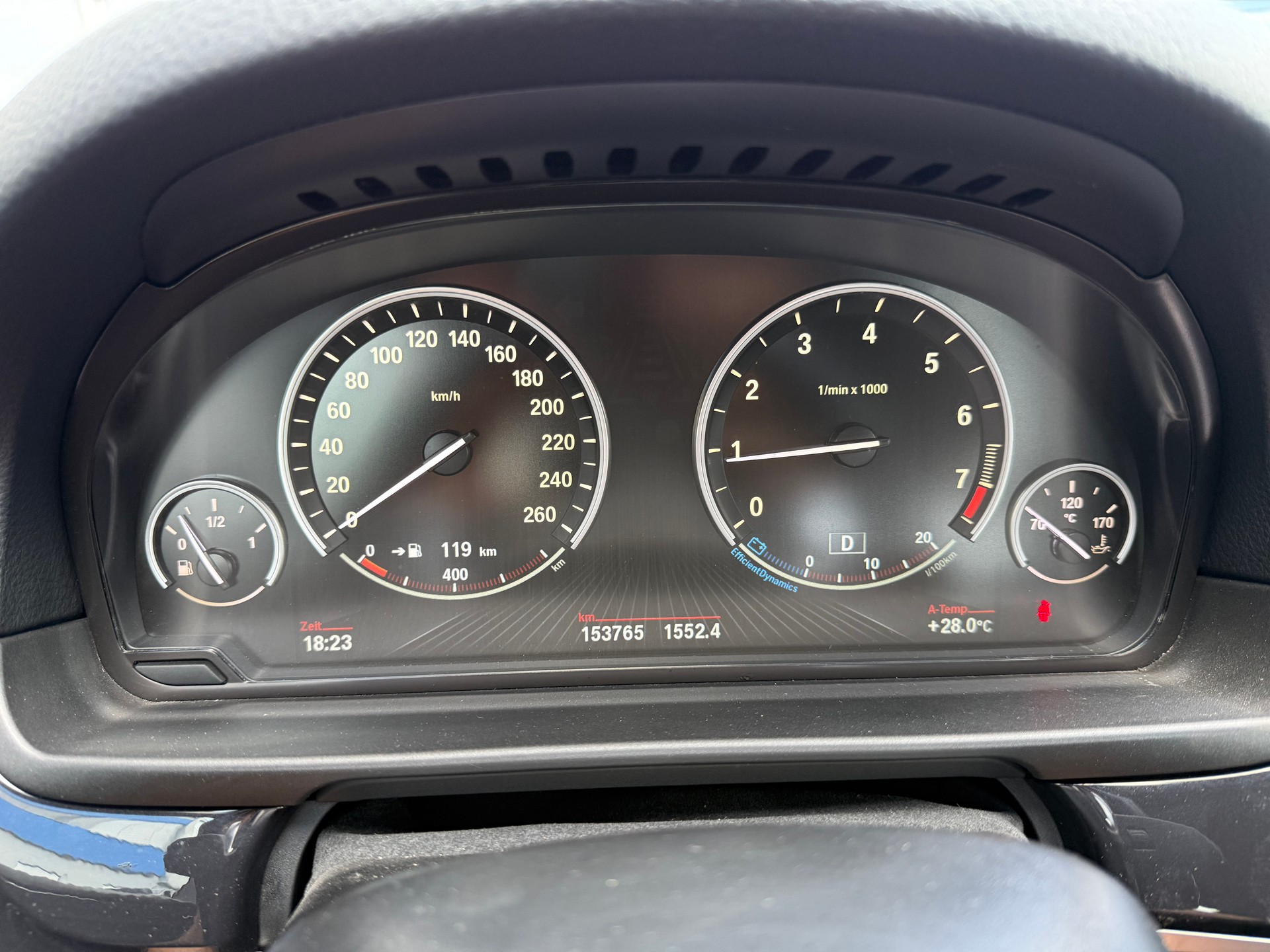 BMW 528i Touring xDrive Modern Line Steptronic-image-21
