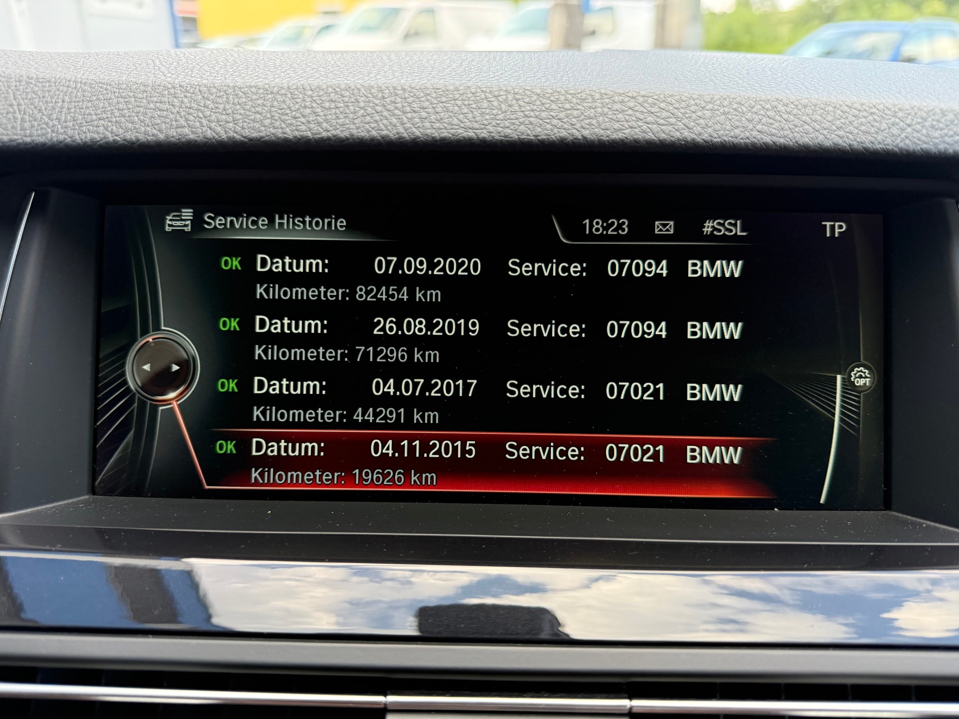 BMW 528i Touring xDrive Modern Line Steptronic-image-19