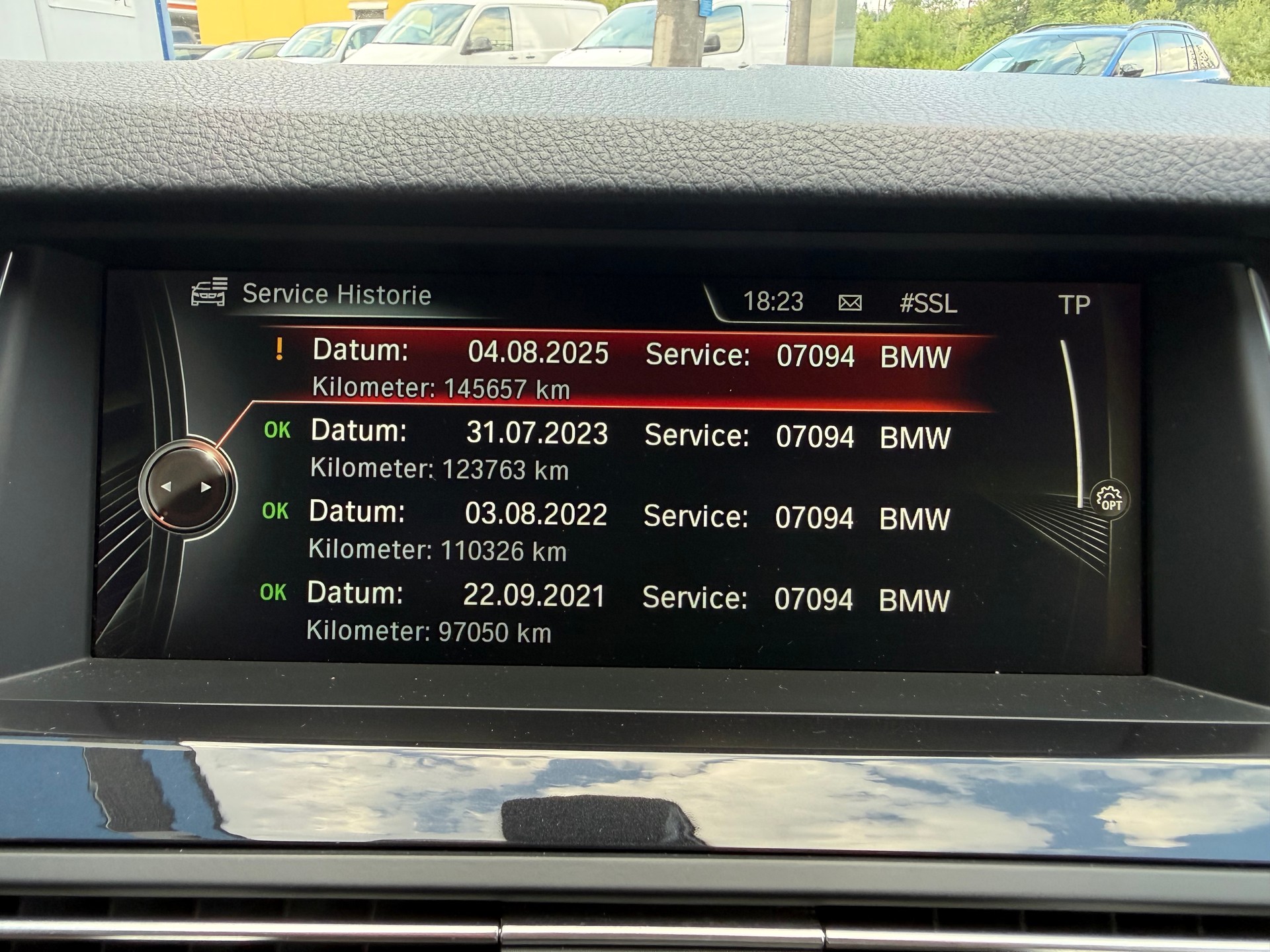 BMW 528i Touring xDrive Modern Line Steptronic-image-18