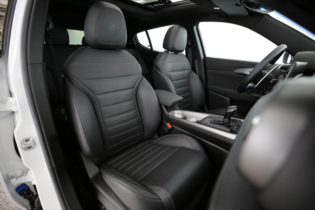 ALFA ROMEO Tonale 1.3 Plug-in Hybrid Veloce Q4-image-11
