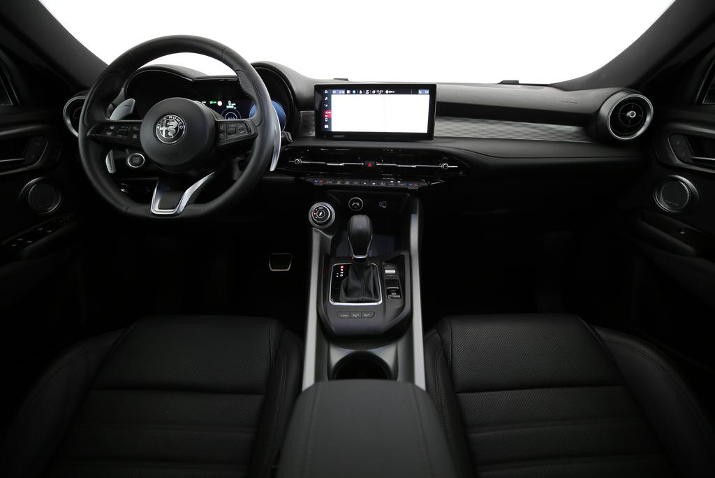 ALFA ROMEO Tonale 1.3 Plug-in Hybrid Veloce Q4-image-4