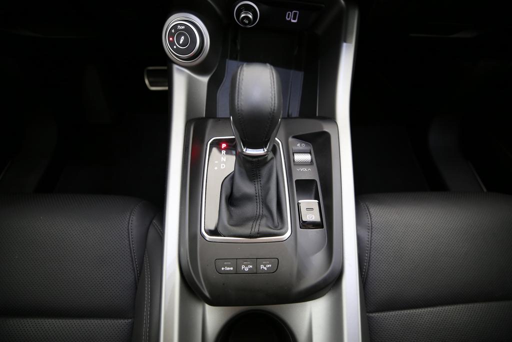 ALFA ROMEO Tonale 1.3 Plug-in Hybrid Veloce Q4-image-8