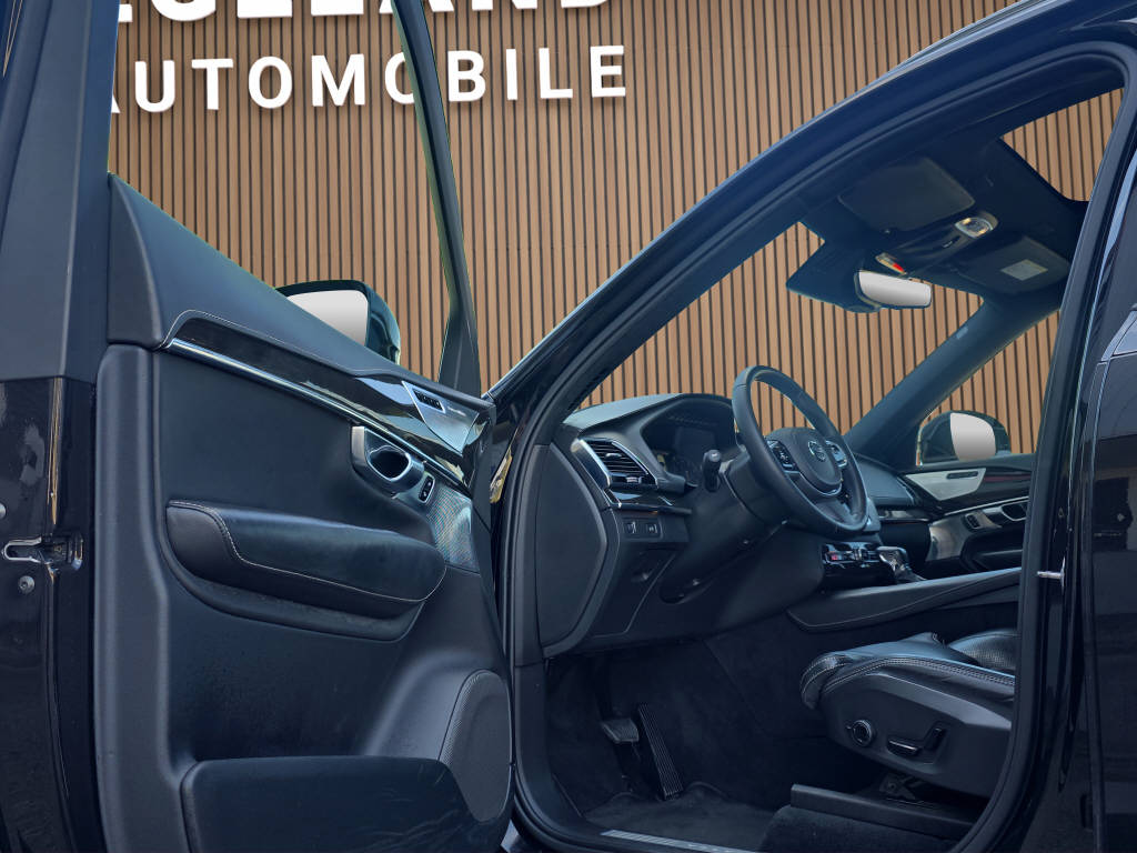 VOLVO XC90 2.0 T6 Inscription 7P. AWD-image-10
