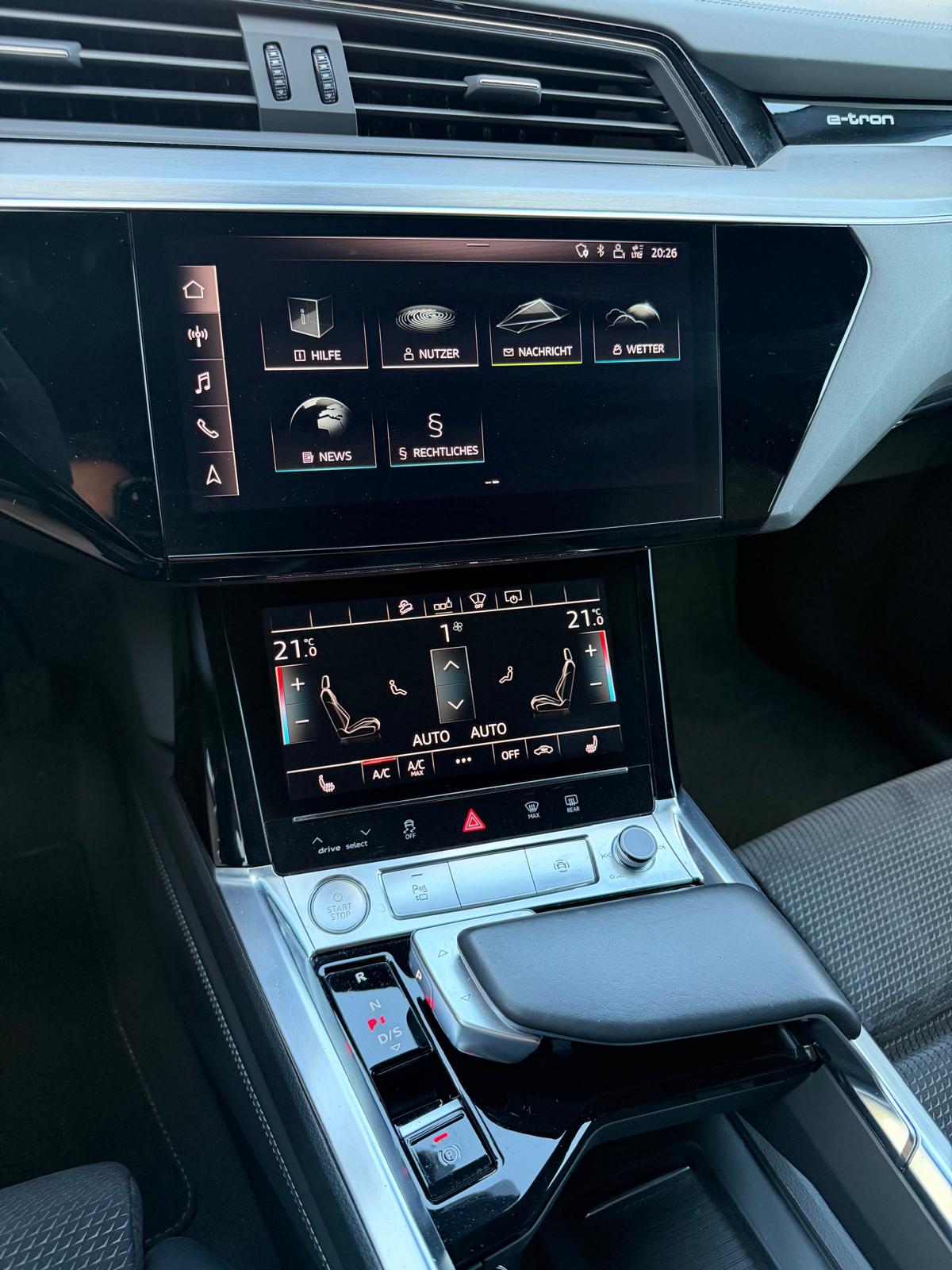 AUDI e-tron 55 Sportback S Line quattro * 22 Zoll Vossen Räder * All Black Everything *-image-19