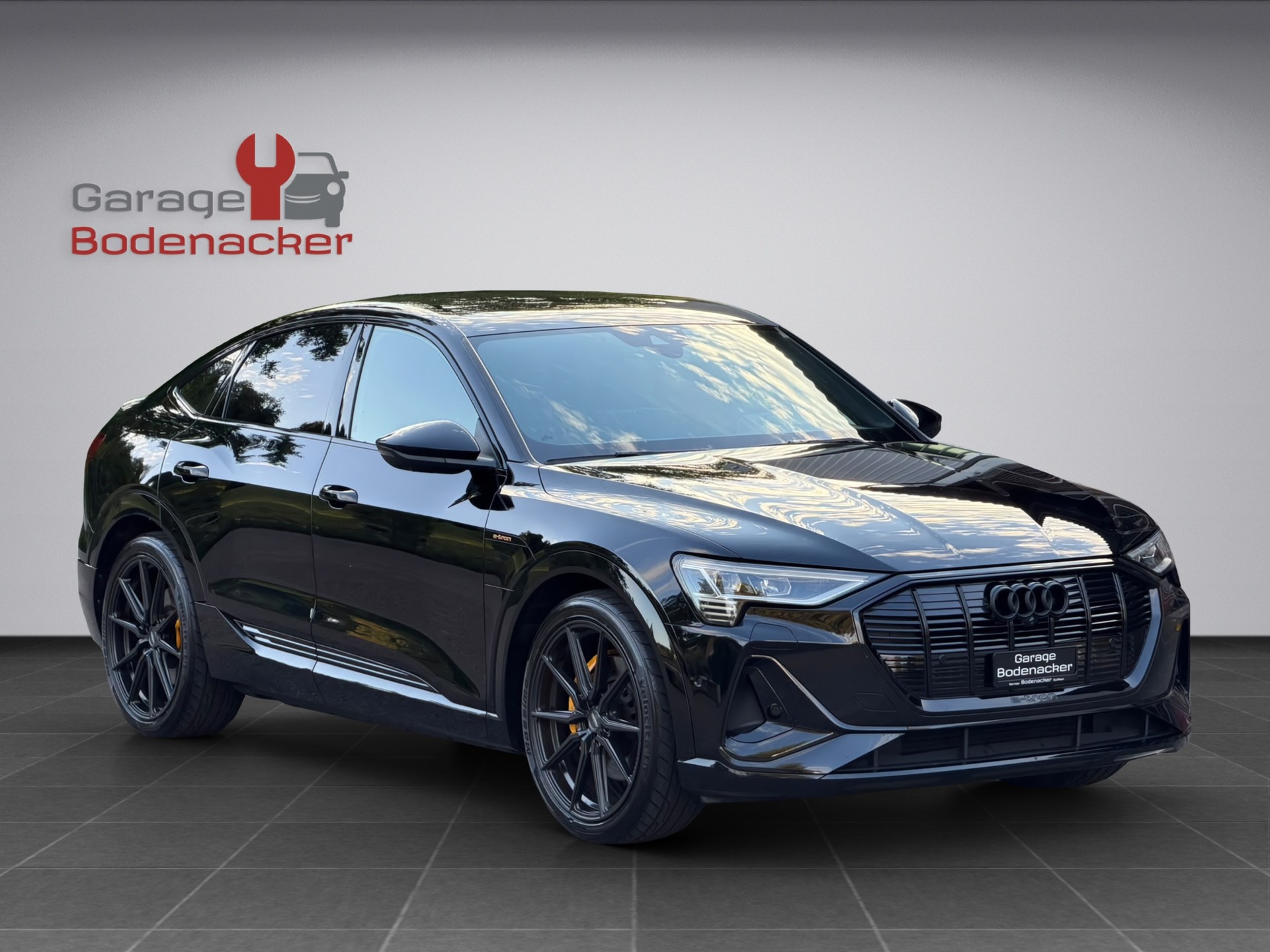 AUDI e-tron 55 Sportback S Line quattro * 22 Zoll Vossen Räder * All Black Everything *-image-7